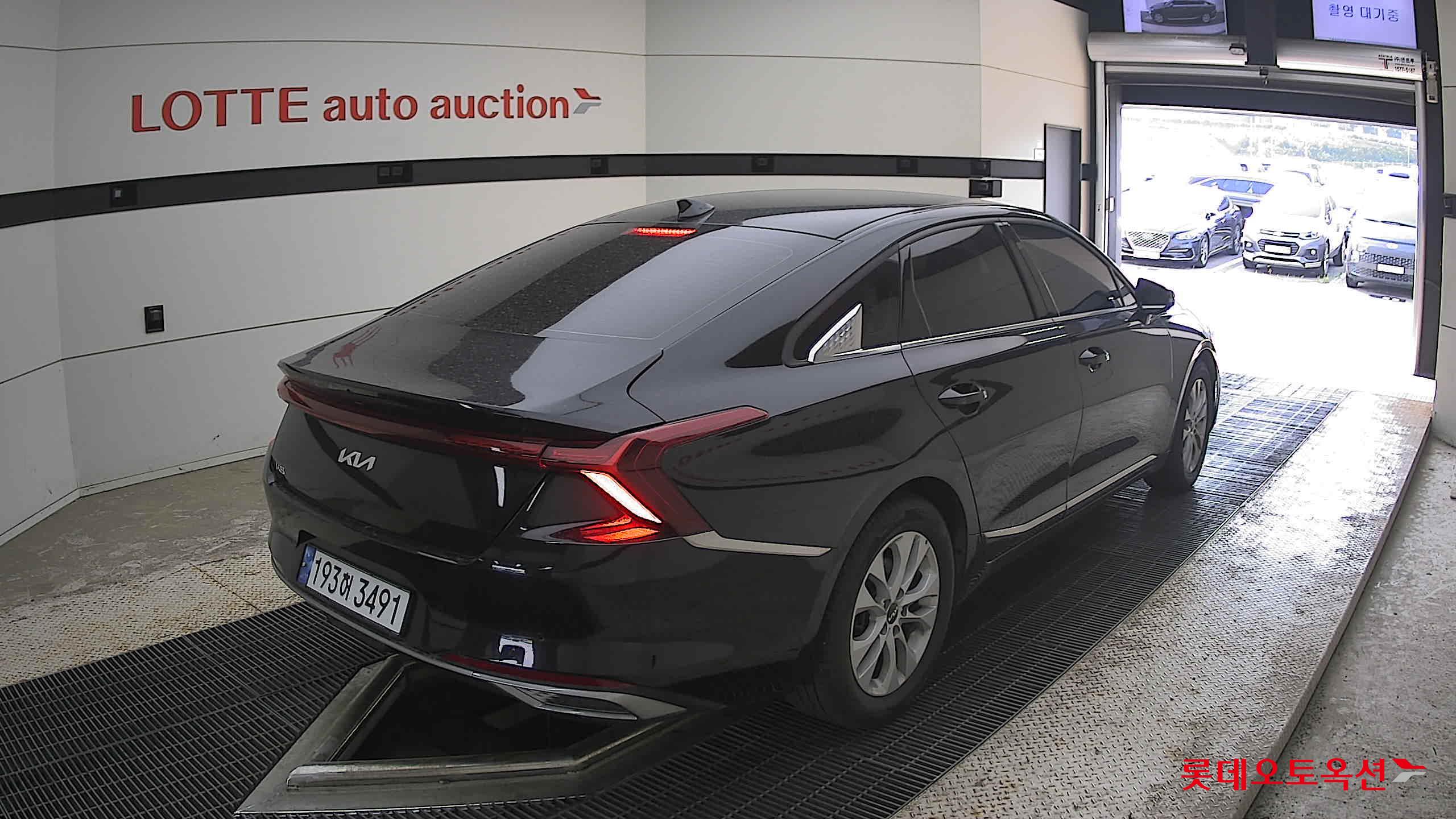 2022 - kia k8