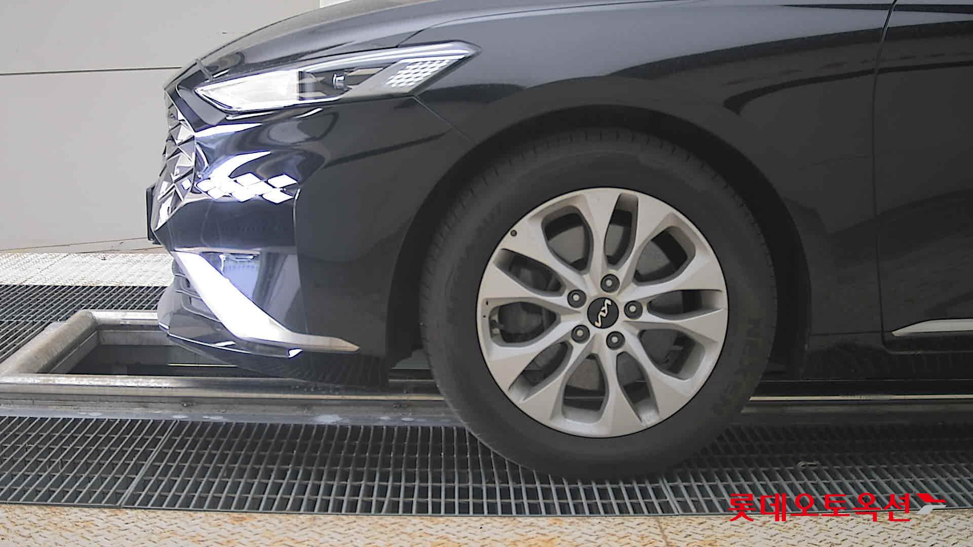 2022 - kia k8