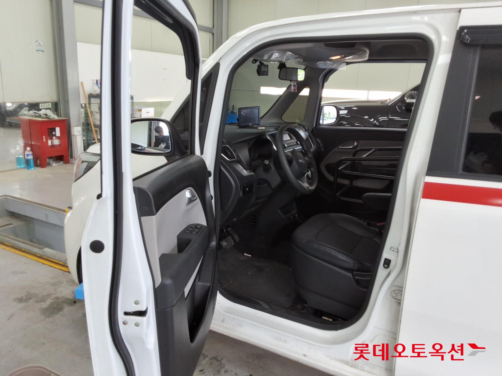 Kia Ray - 36