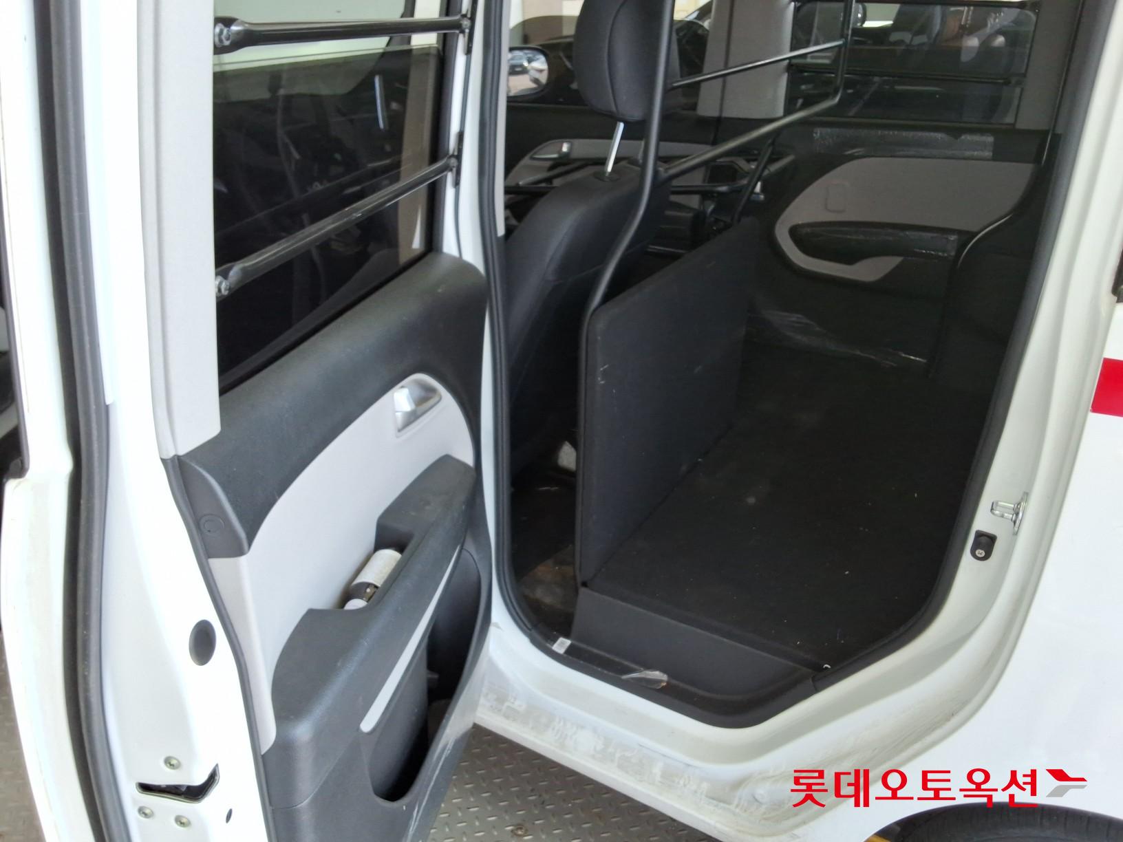 Kia Ray - 37
