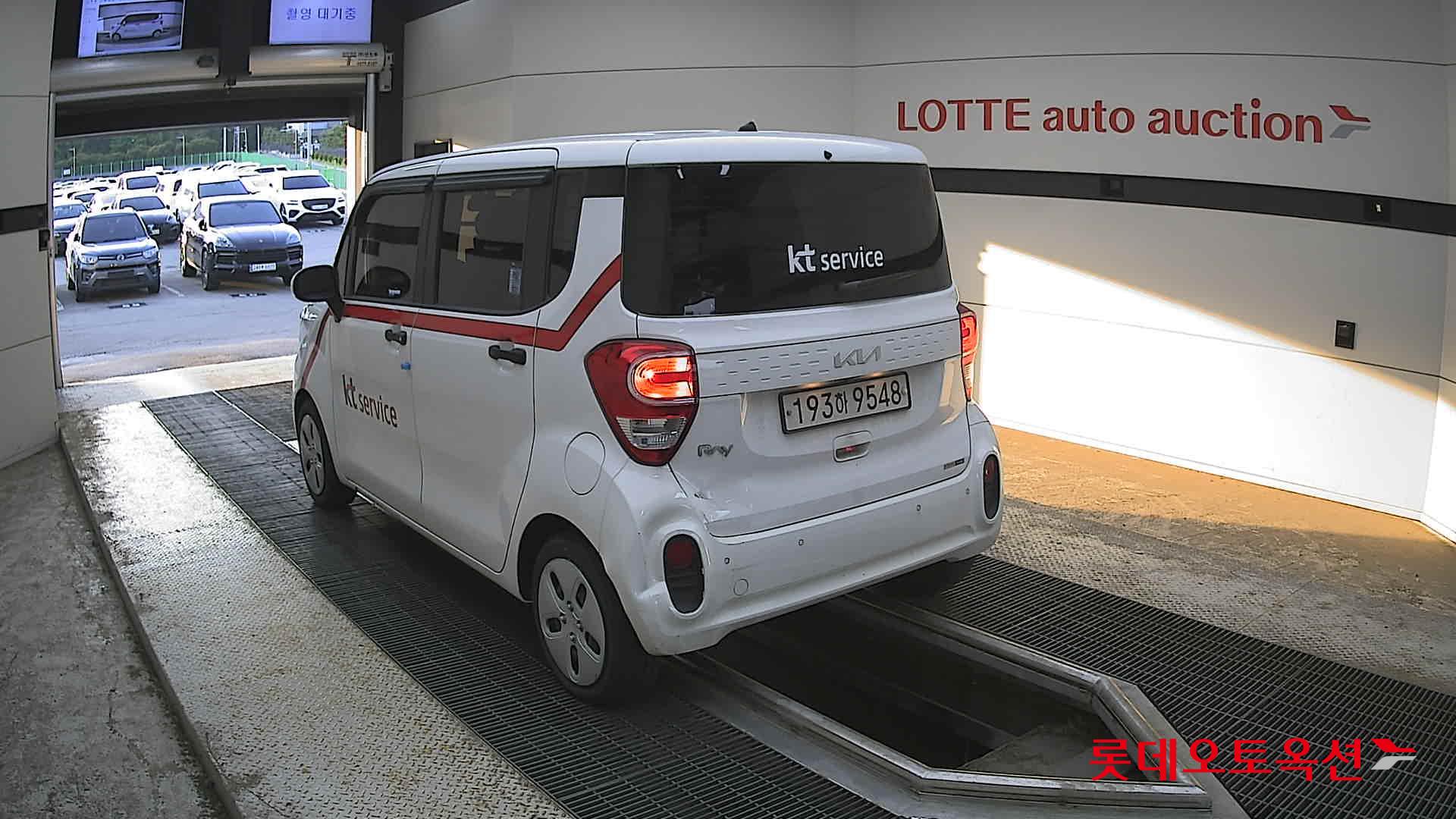 Kia Ray - 4