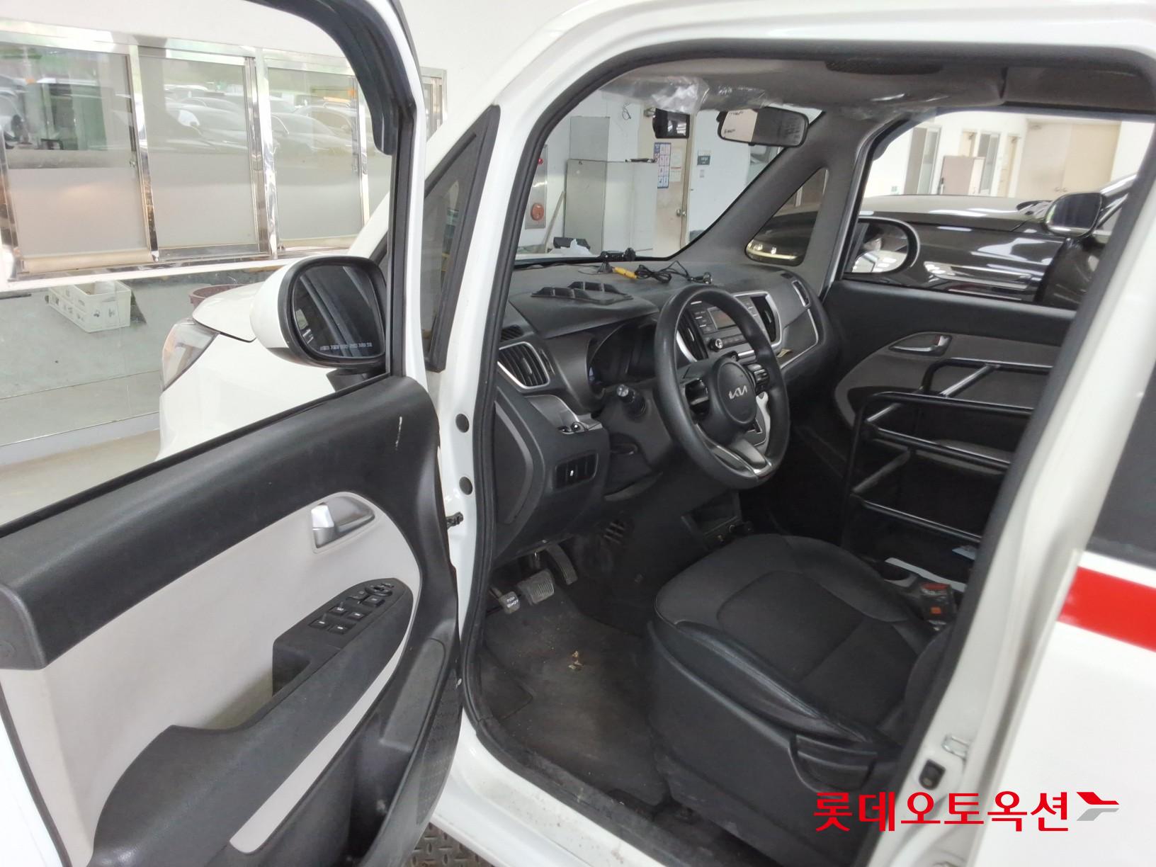 Kia Ray - 34