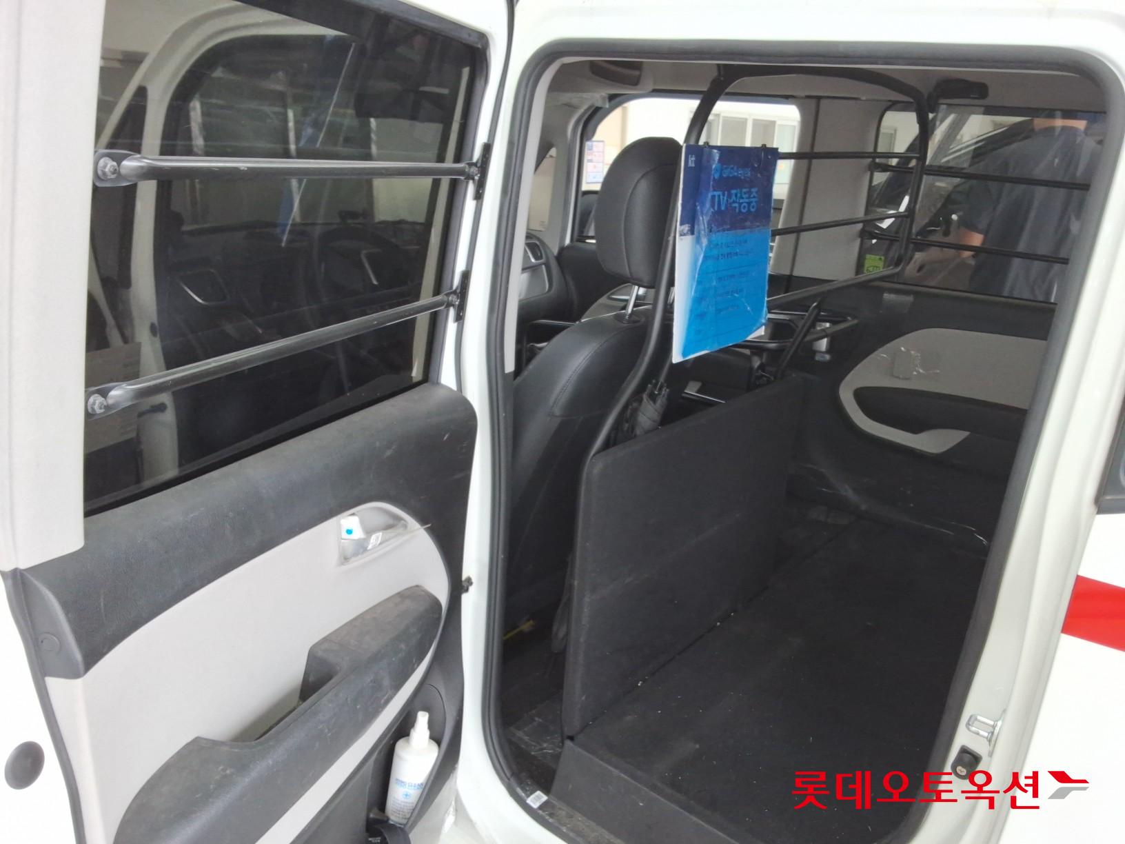 Kia Ray - 36