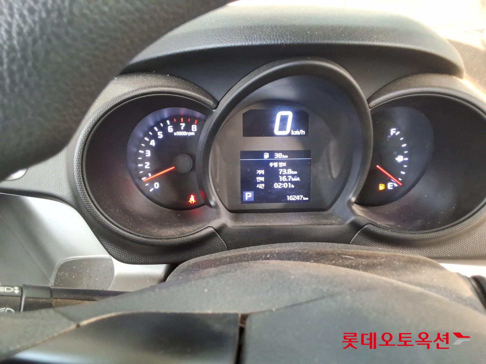 Kia Ray - 34