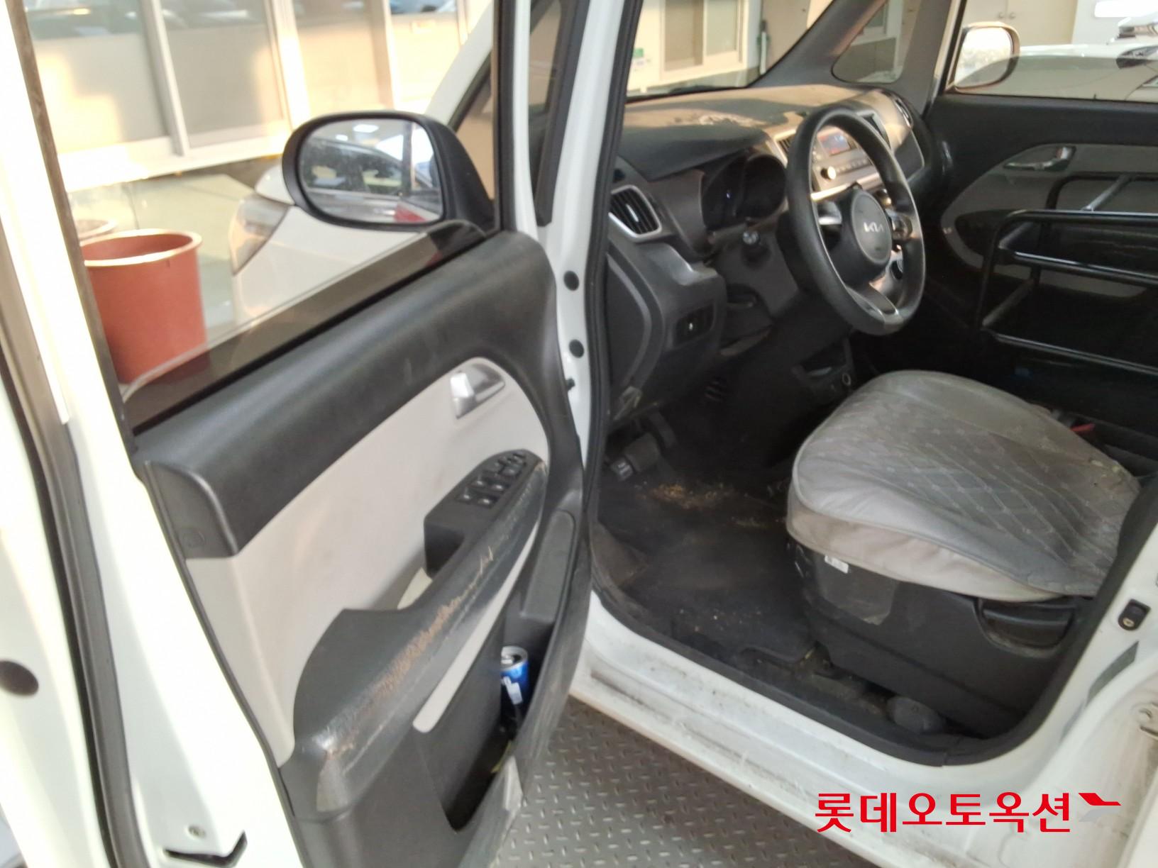 Kia Ray - 36