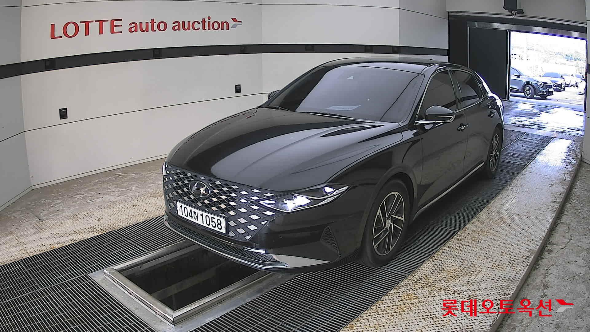 Hyundai Grandeur - 3
