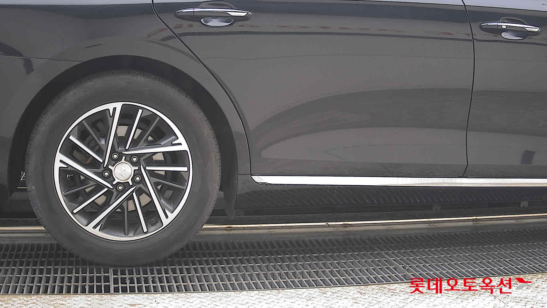 Hyundai Grandeur - 28