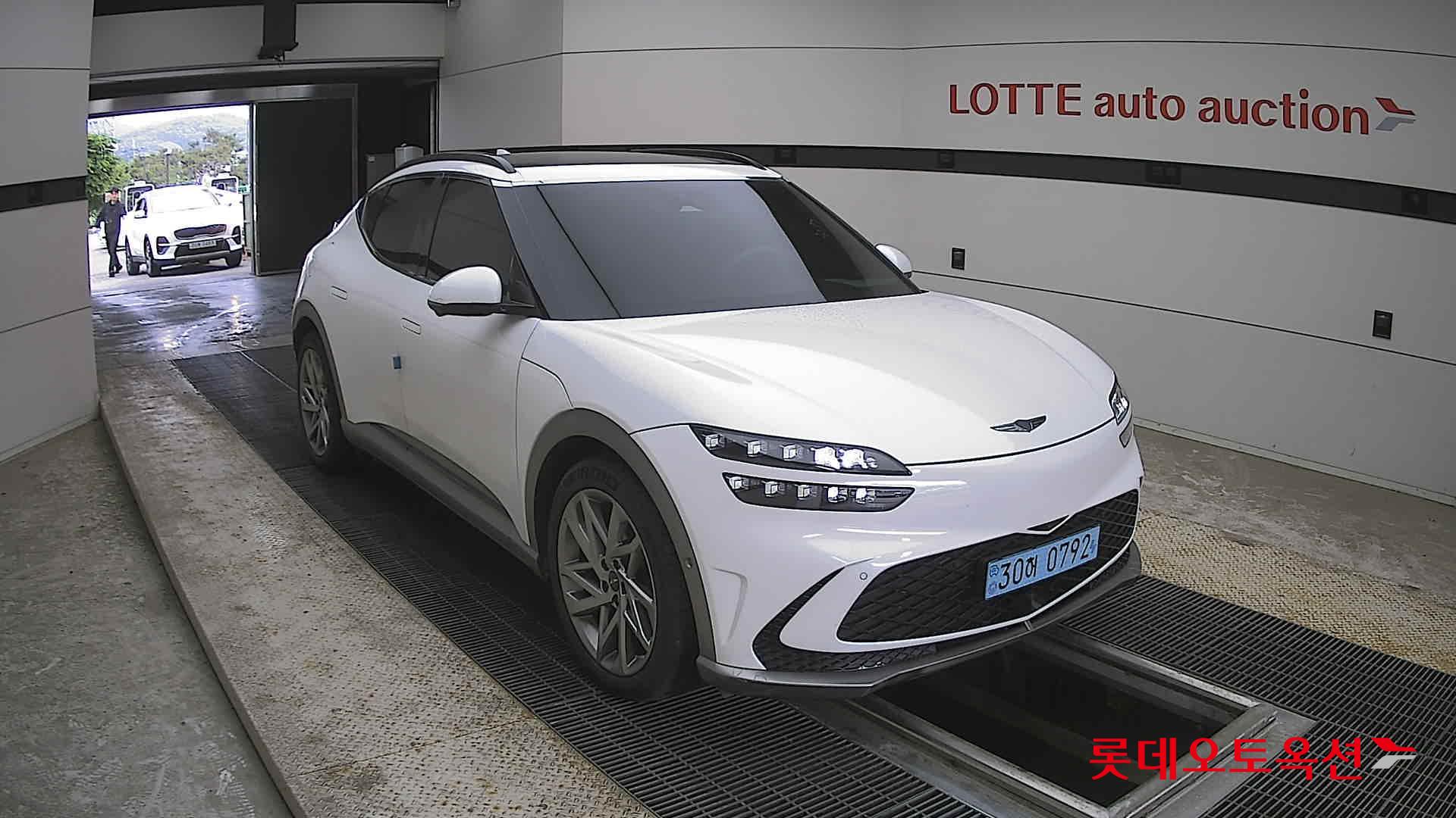 제네시스 GV60 - 6