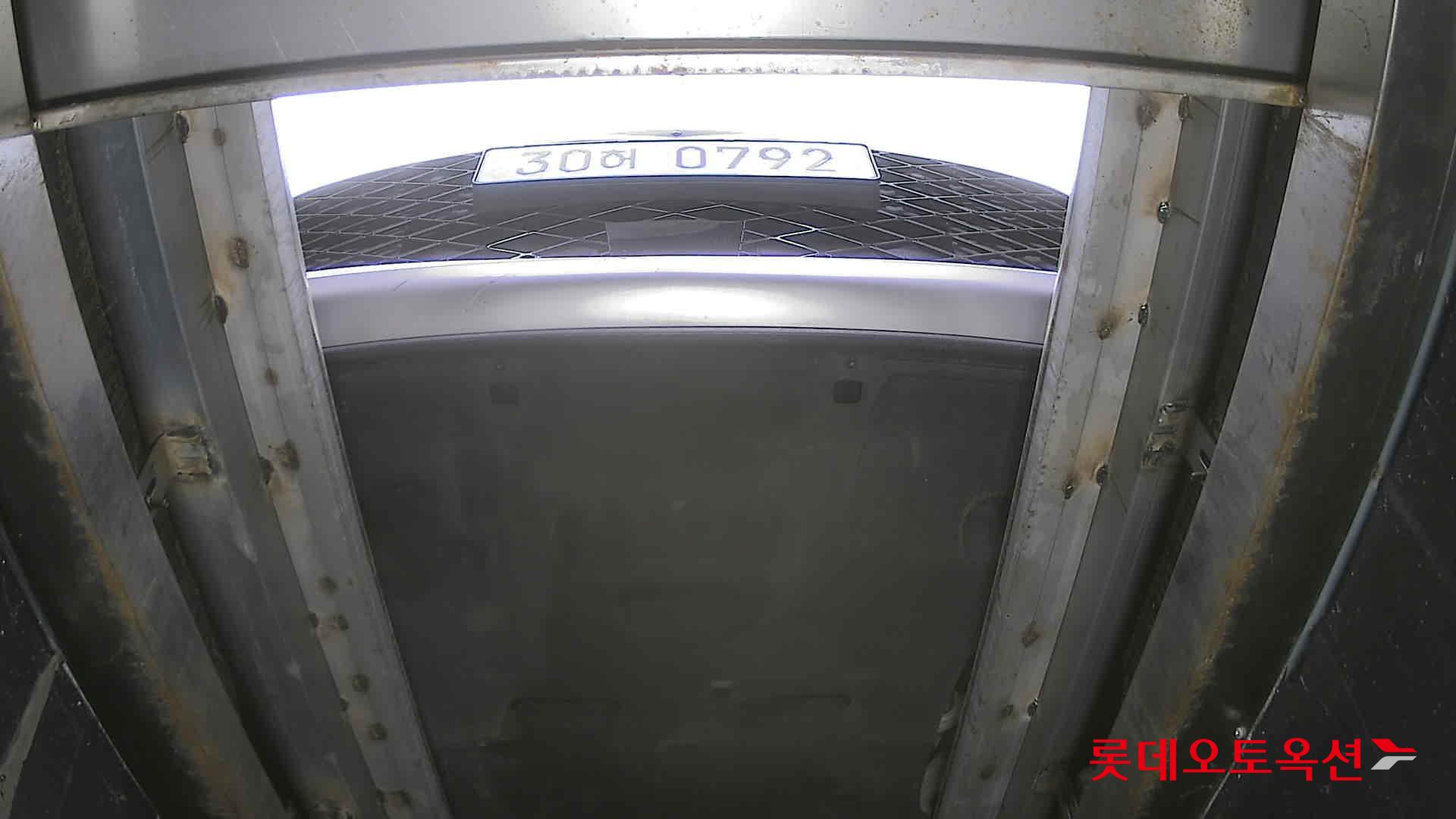 제네시스 GV60 - 8