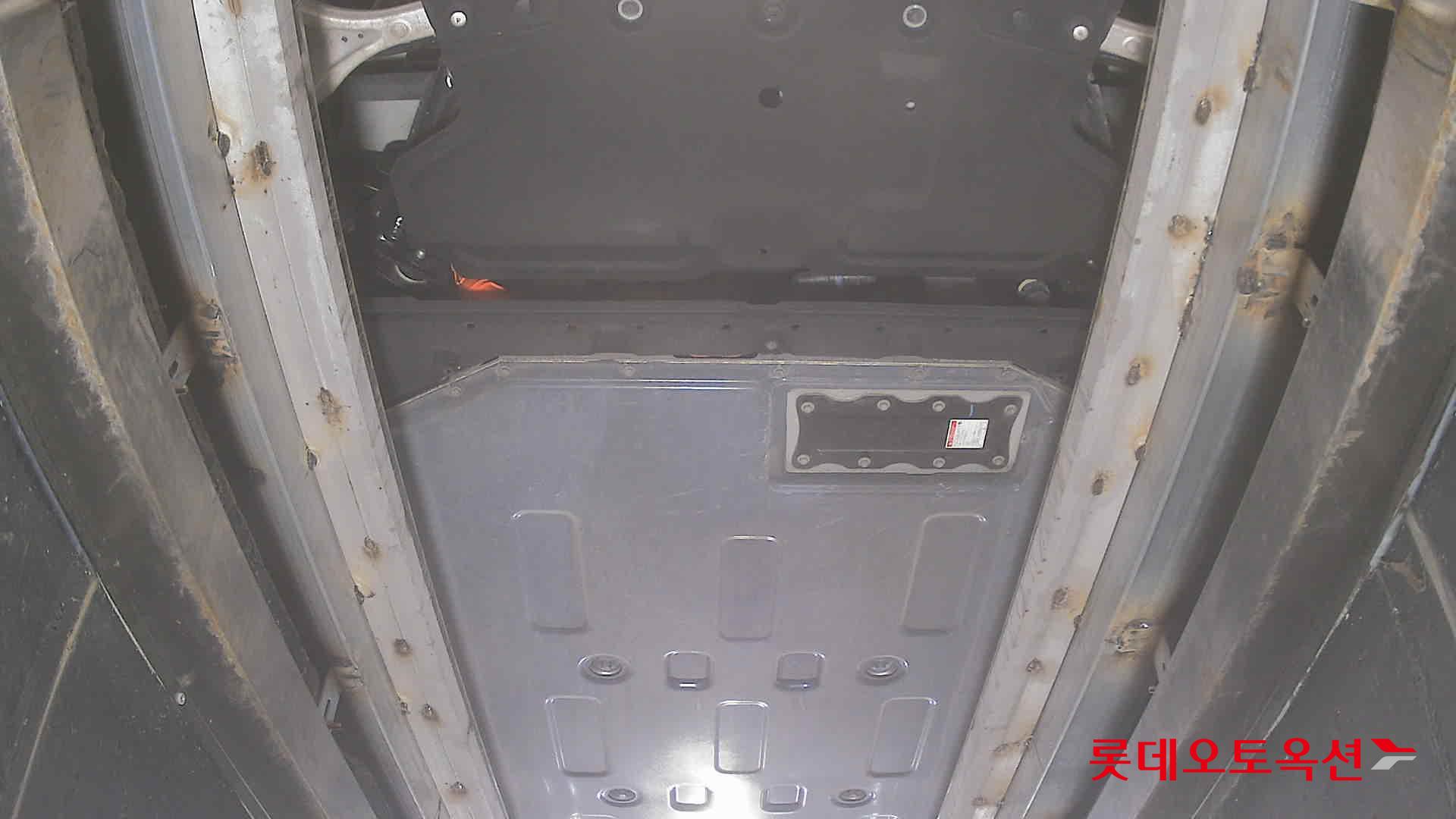 제네시스 GV60 - 2