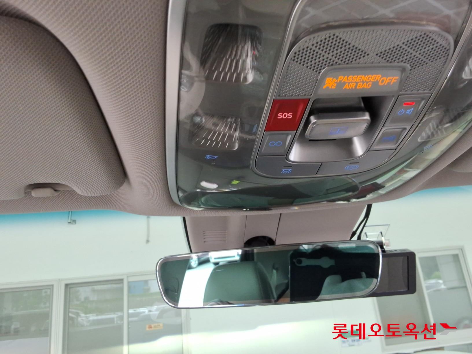 제네시스 GV60 - 35