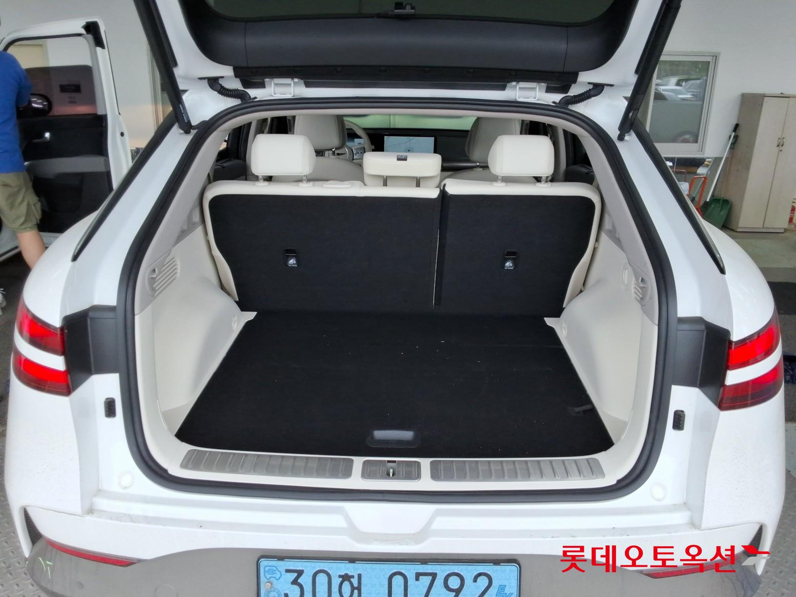제네시스 GV60 - 9