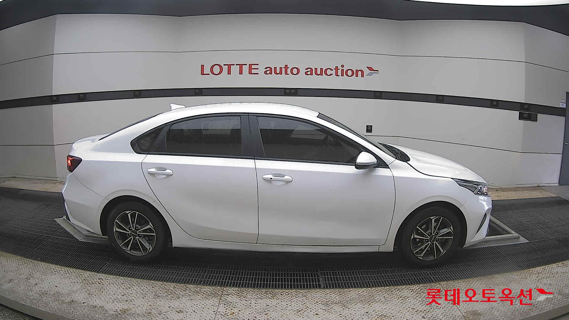 Kia K3 - 21