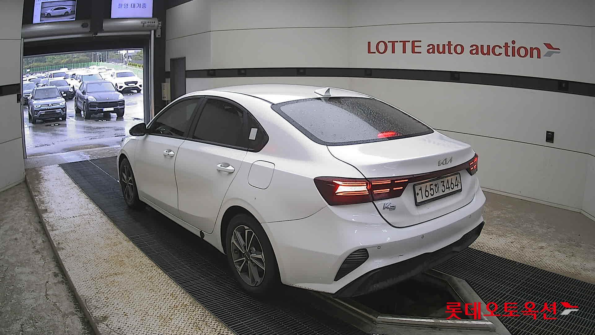 Kia K3 - 4