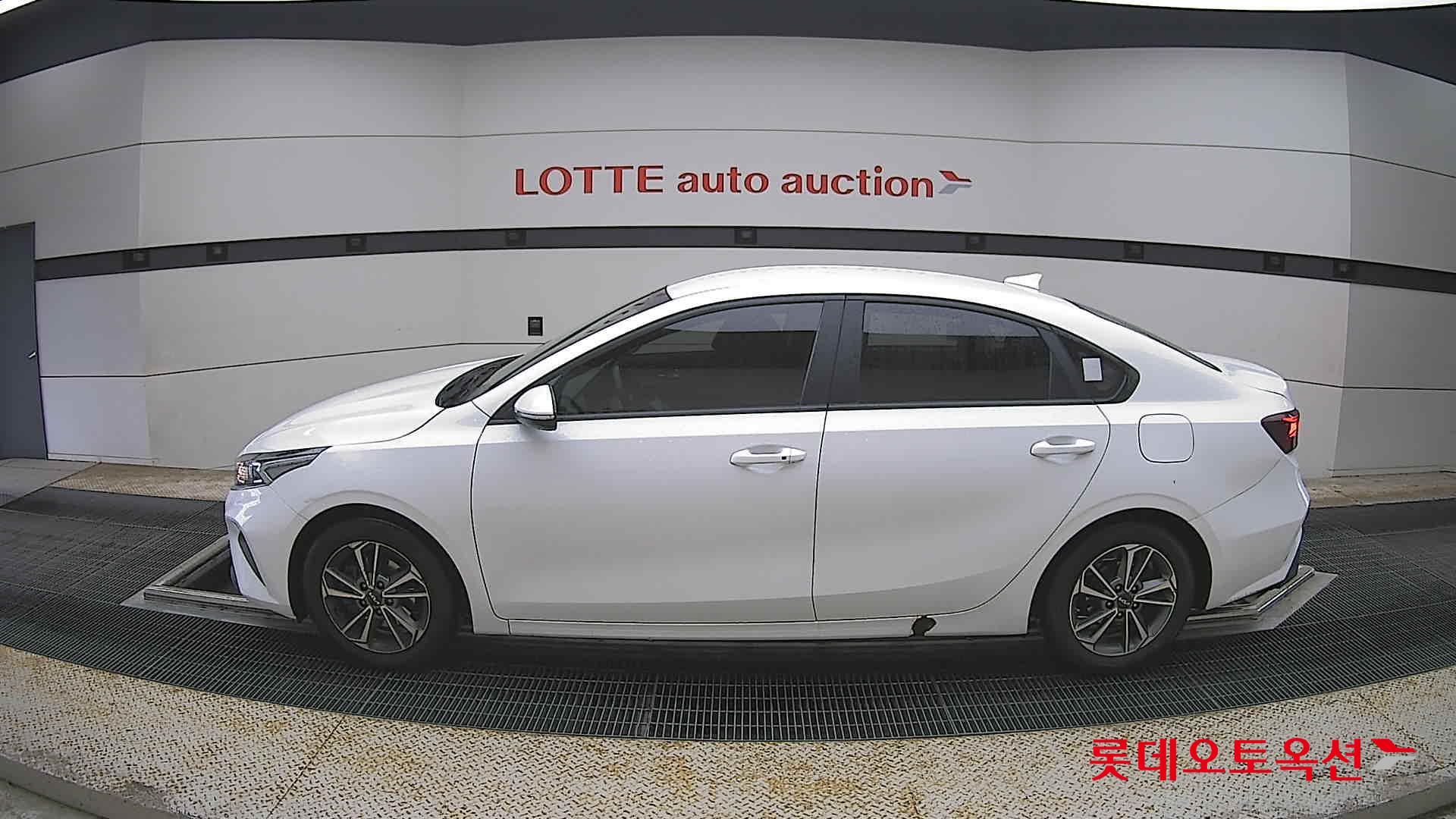 Kia K3 - 13