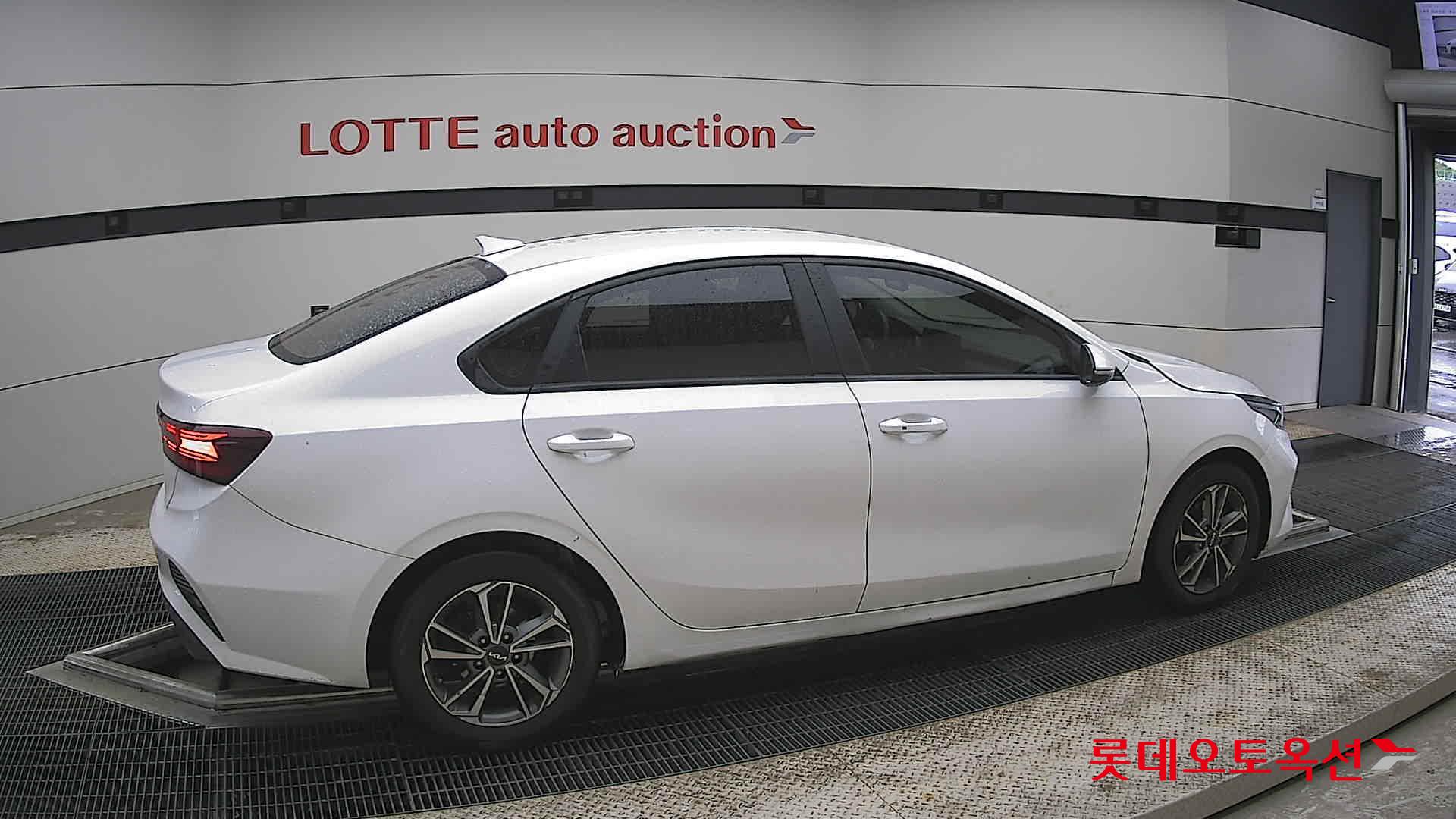 Kia K3 - 20