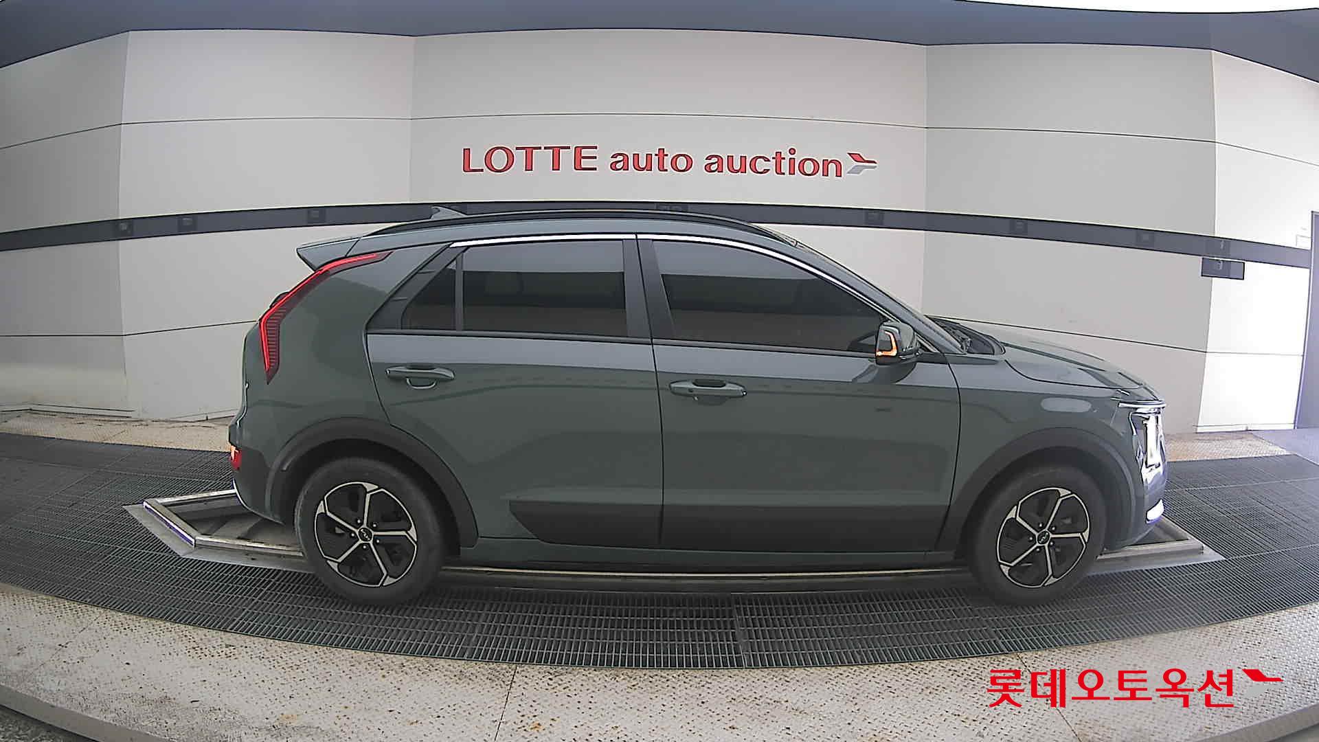 2023 - kia niro