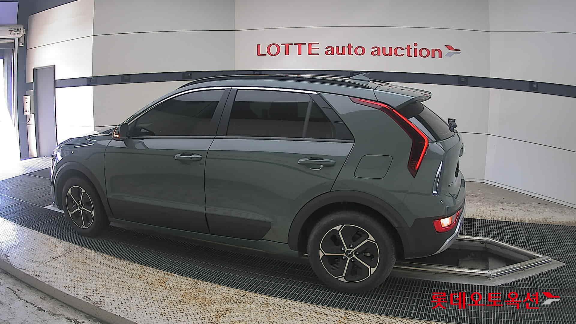 2023 - kia niro