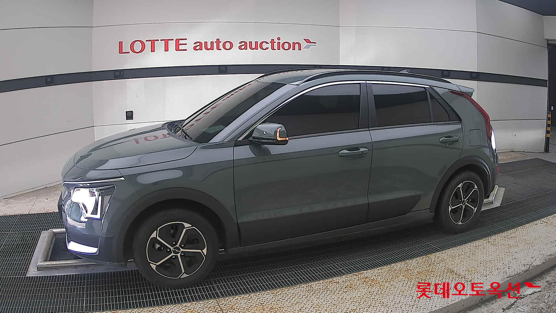 2023 - kia niro