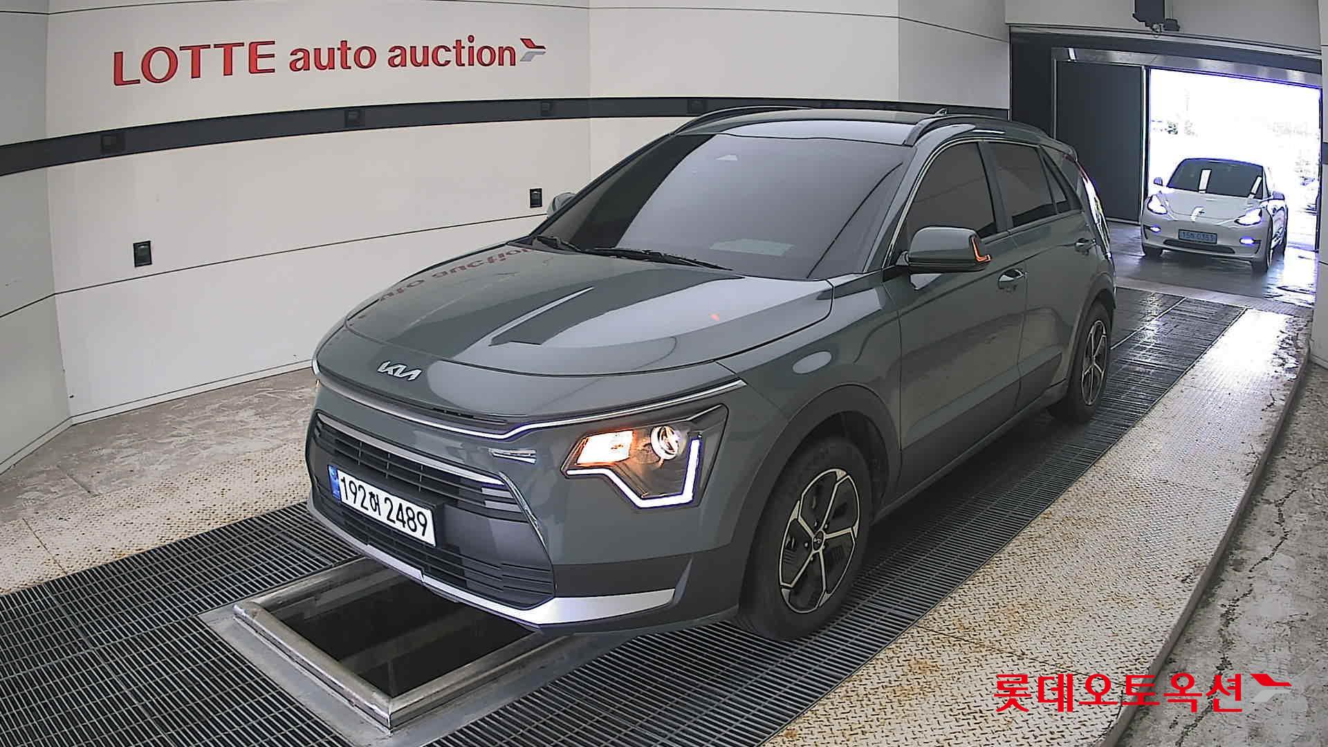 2023 - kia niro