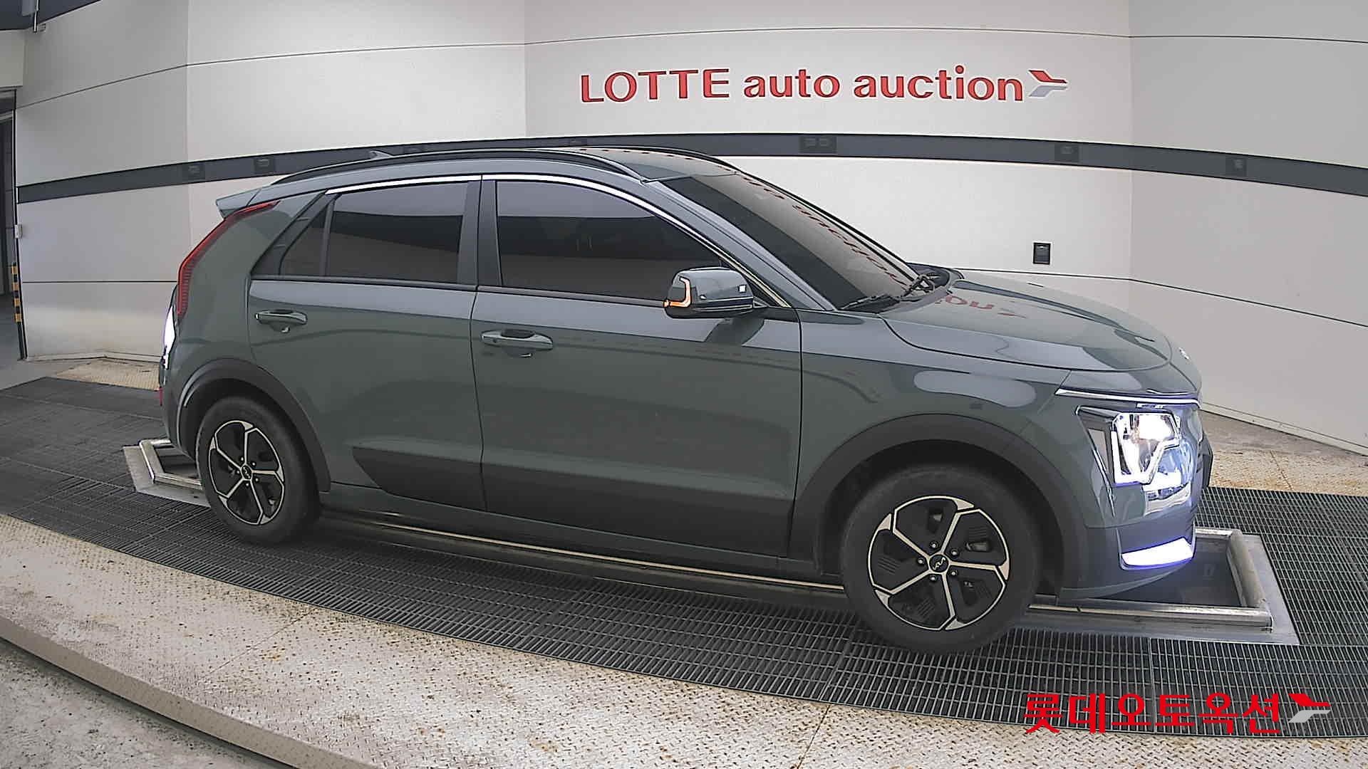 2023 - kia niro