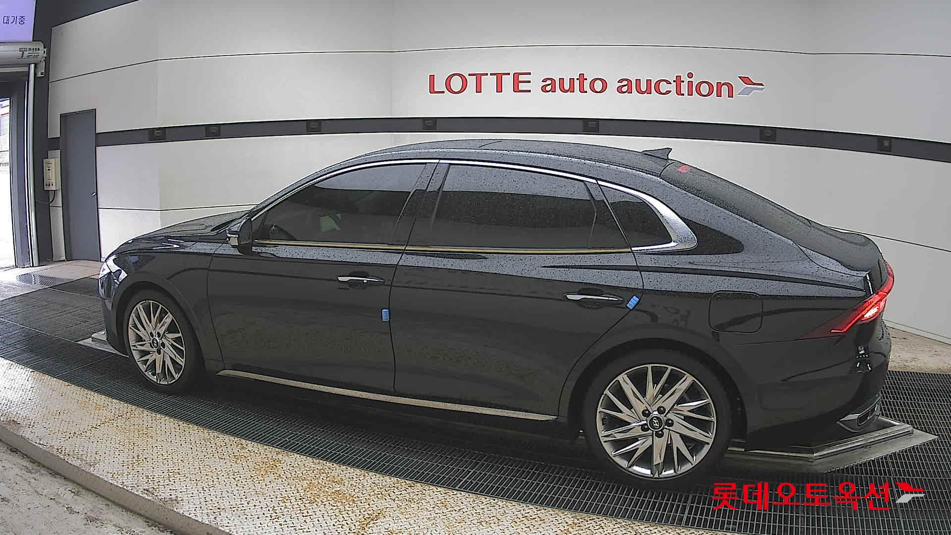 Hyundai Grandeur - 14