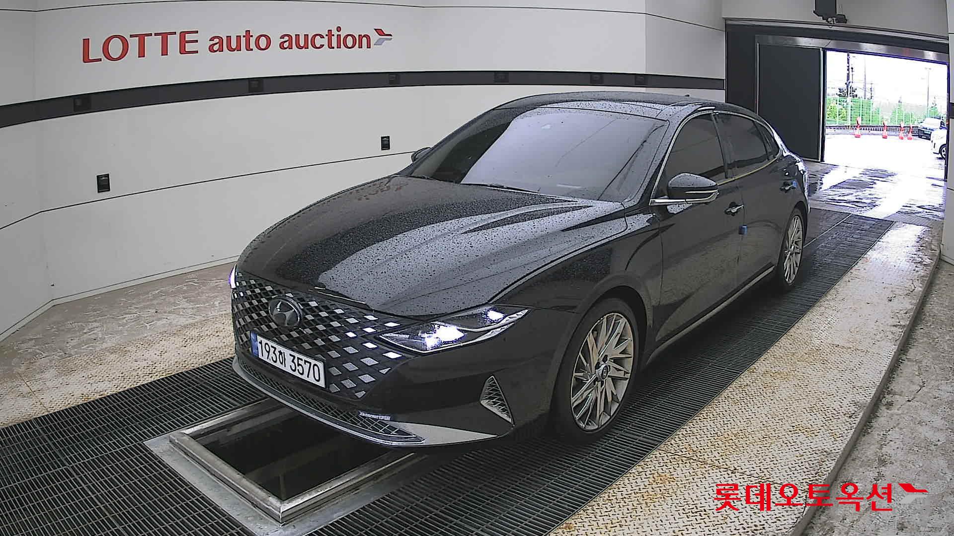 Hyundai Grandeur - 3