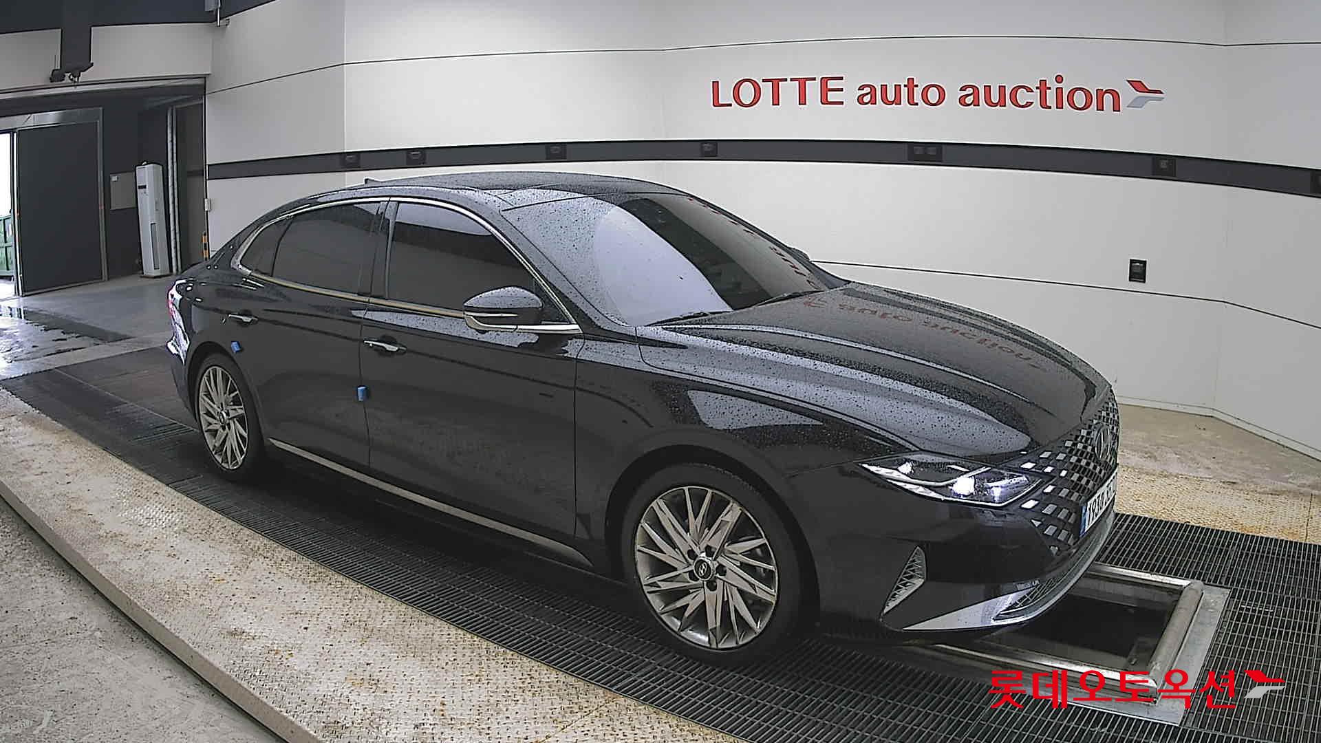 Hyundai Grandeur - 23
