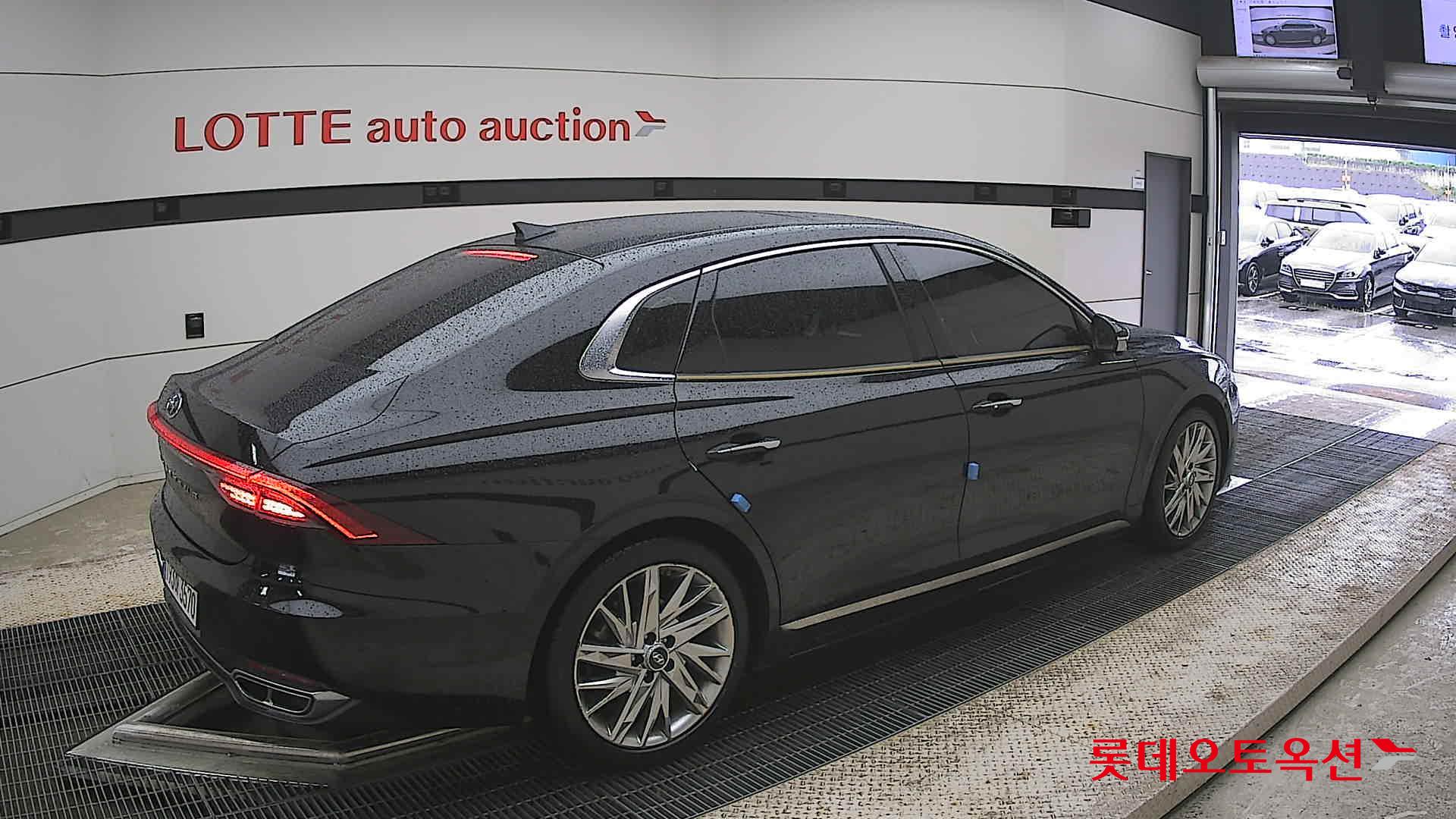 Hyundai Grandeur - 19