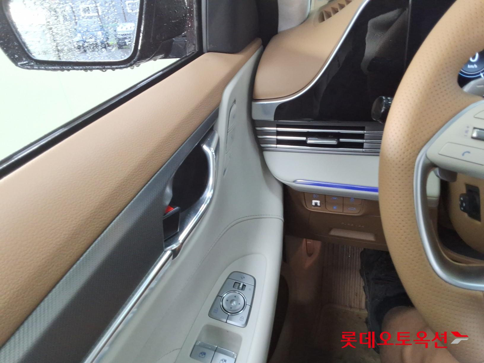 Hyundai Grandeur - 29