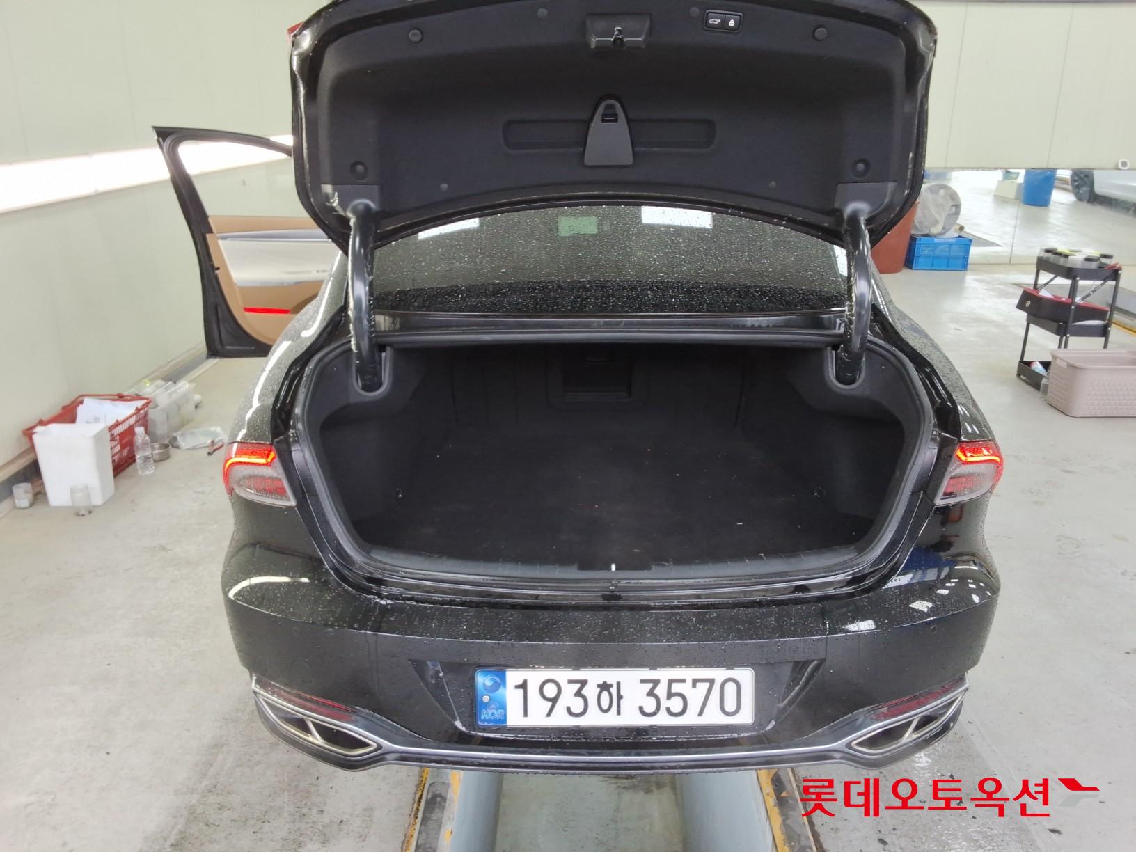 Hyundai Grandeur - 9