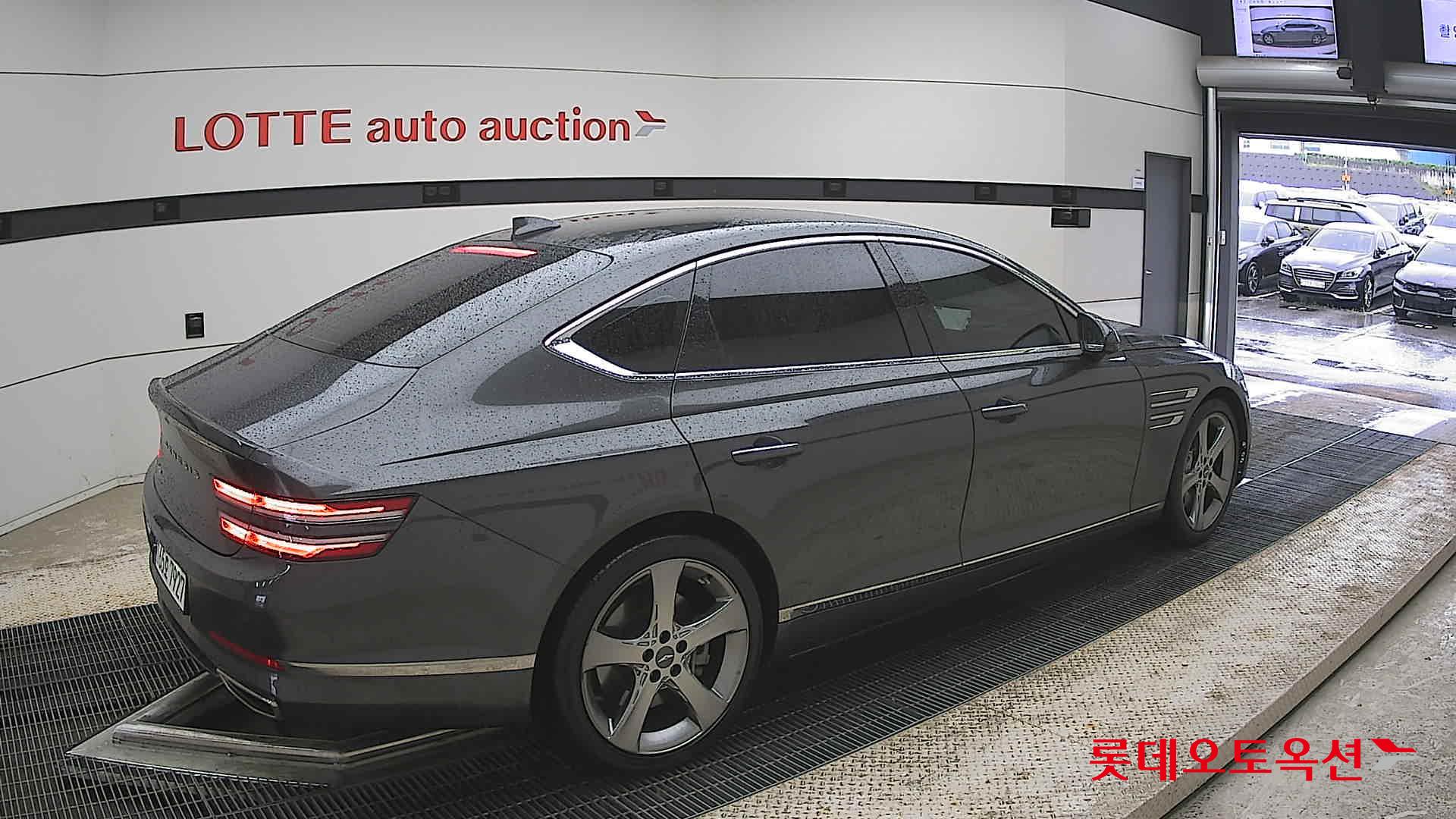 Genesis G80 - 19