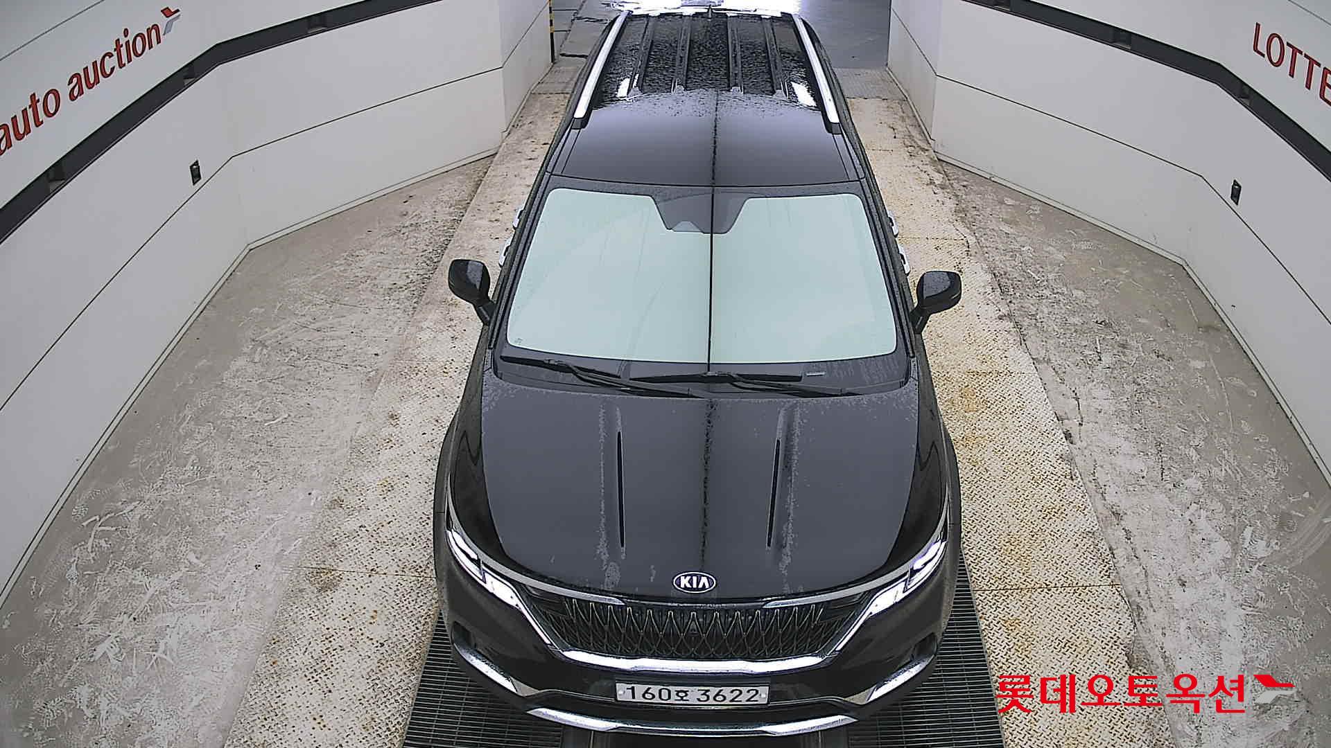Kia Carnival - 7