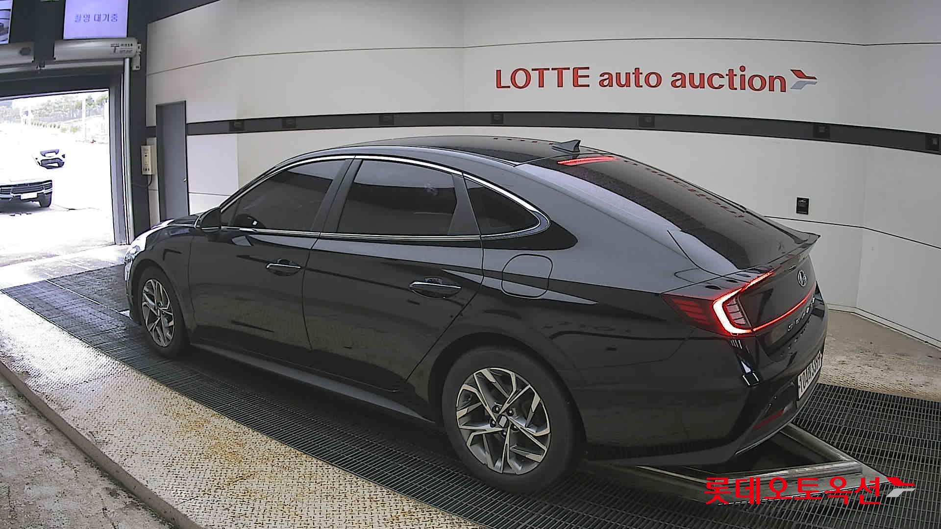 Hyundai Sonata - 15