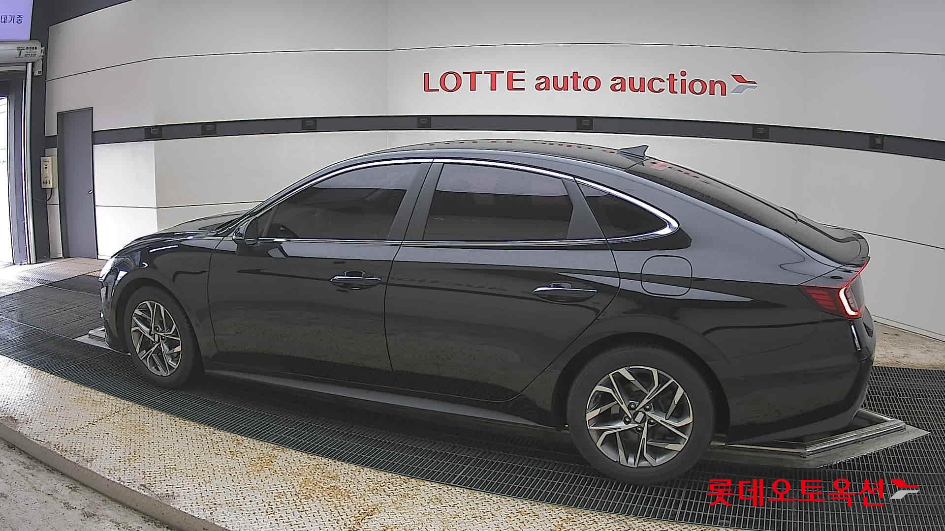 Hyundai Sonata - 14