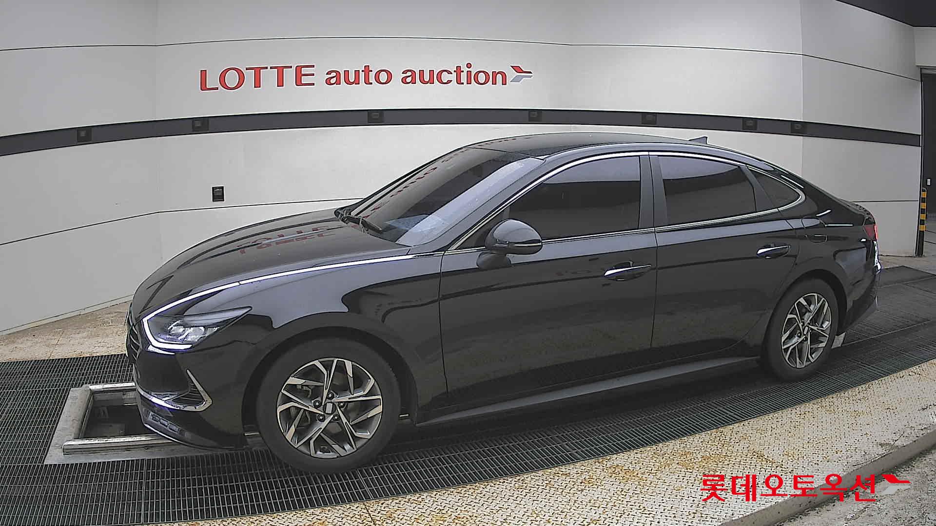 Hyundai Sonata - 12