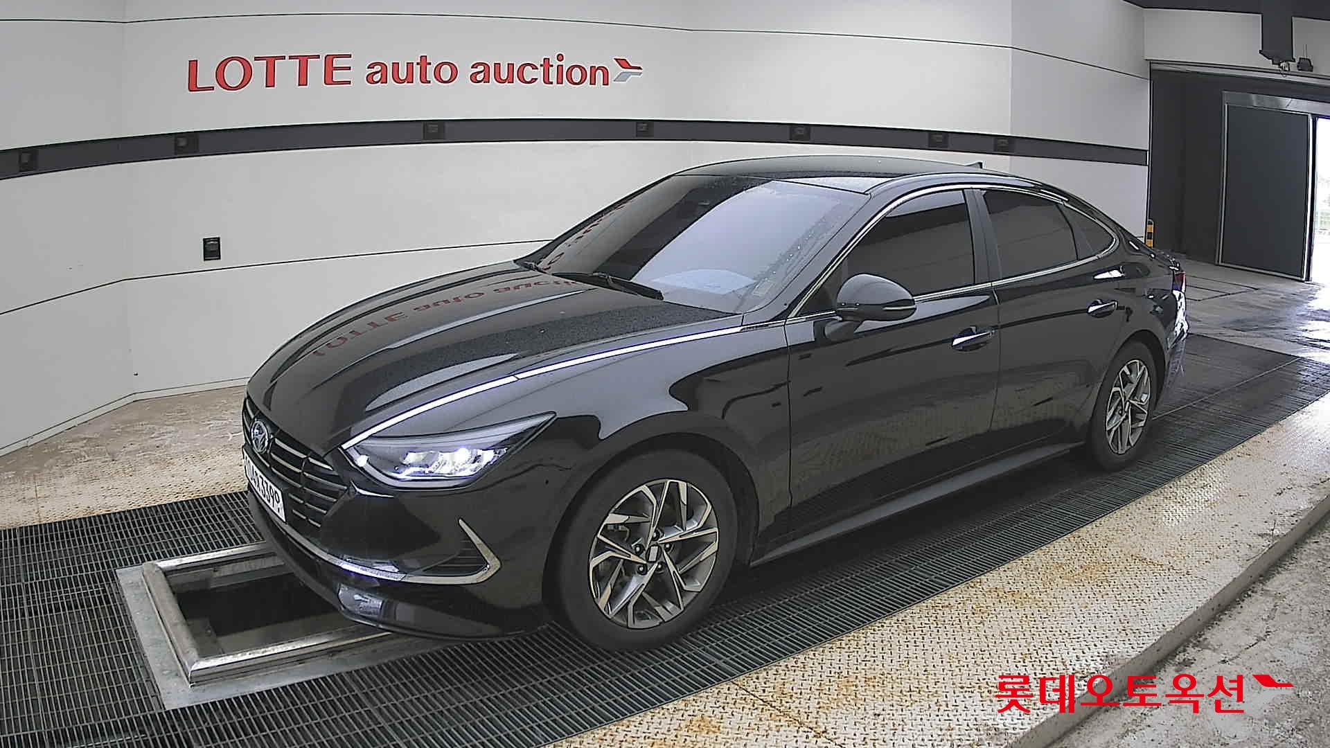 Hyundai Sonata - 11