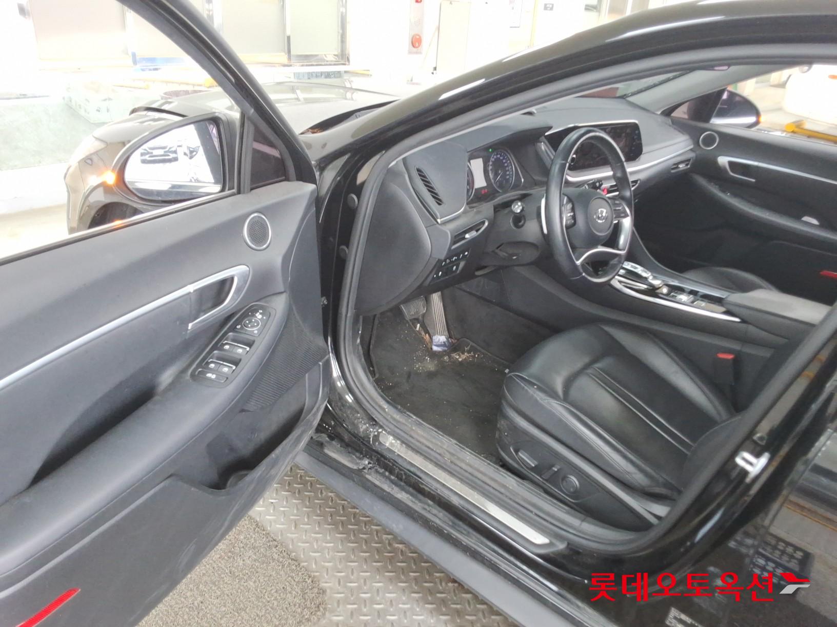 Hyundai Sonata - 35