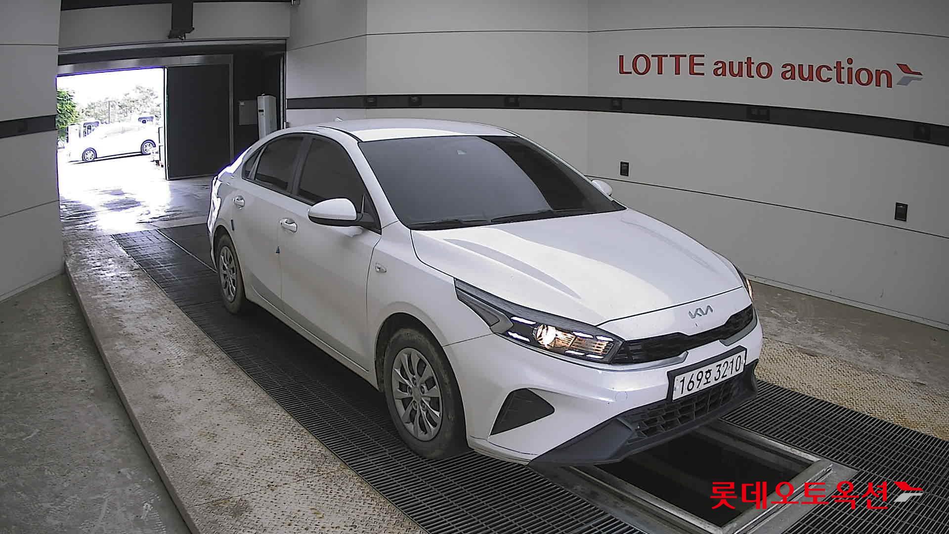 Kia K3 - 6