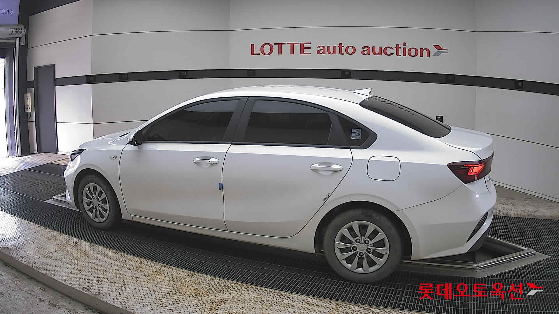 Kia K3 - 14