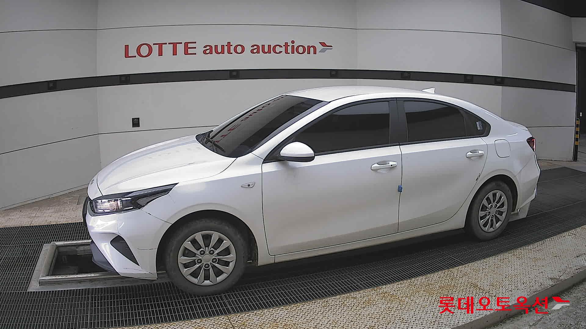Kia K3 - 12