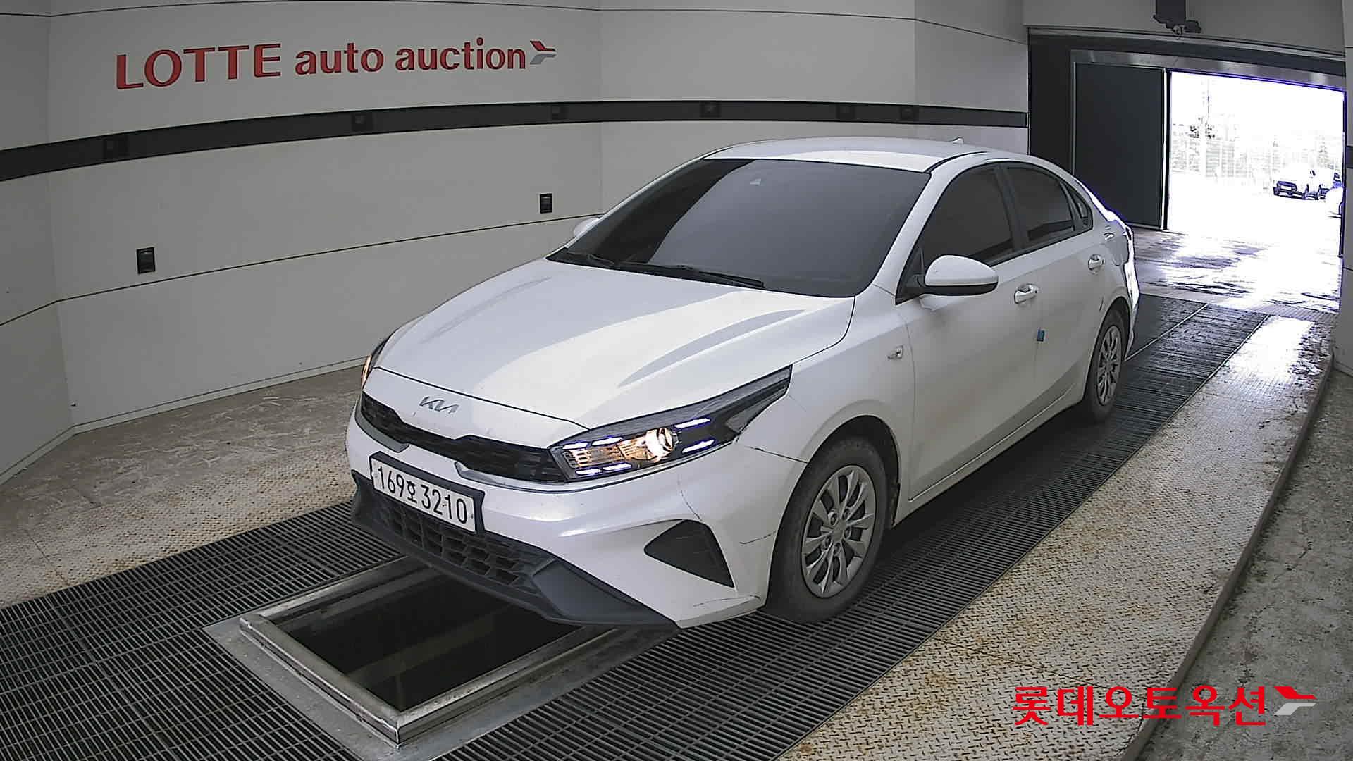 Kia K3 - 3