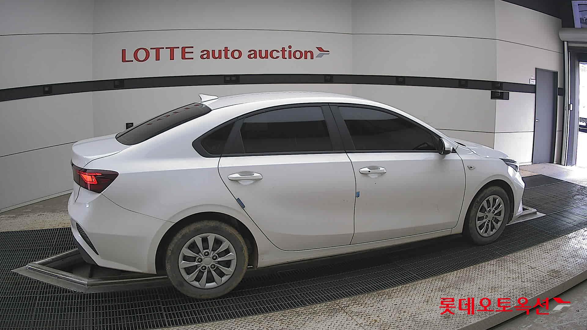 Kia K3 - 20