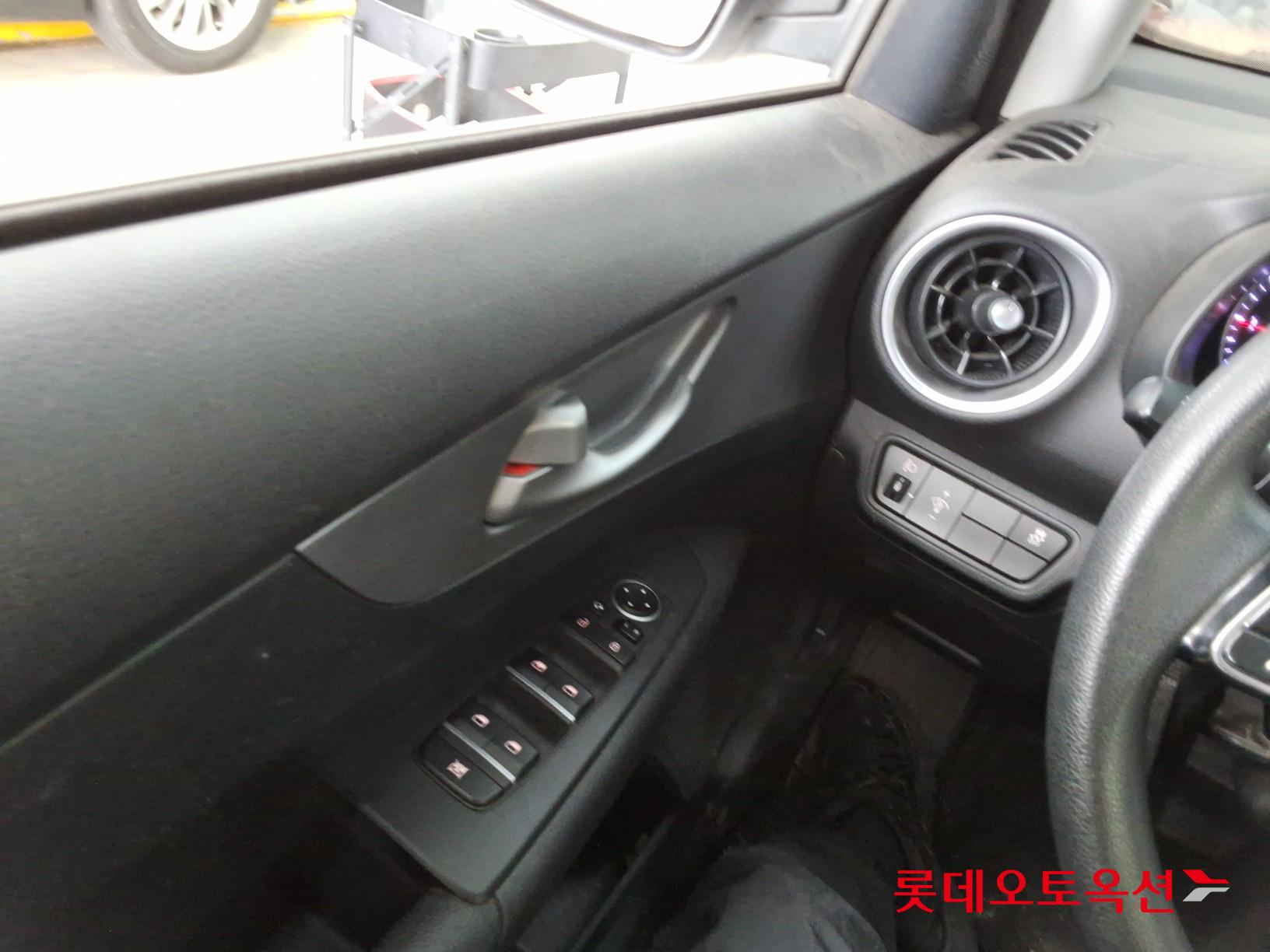 Kia K3 - 29