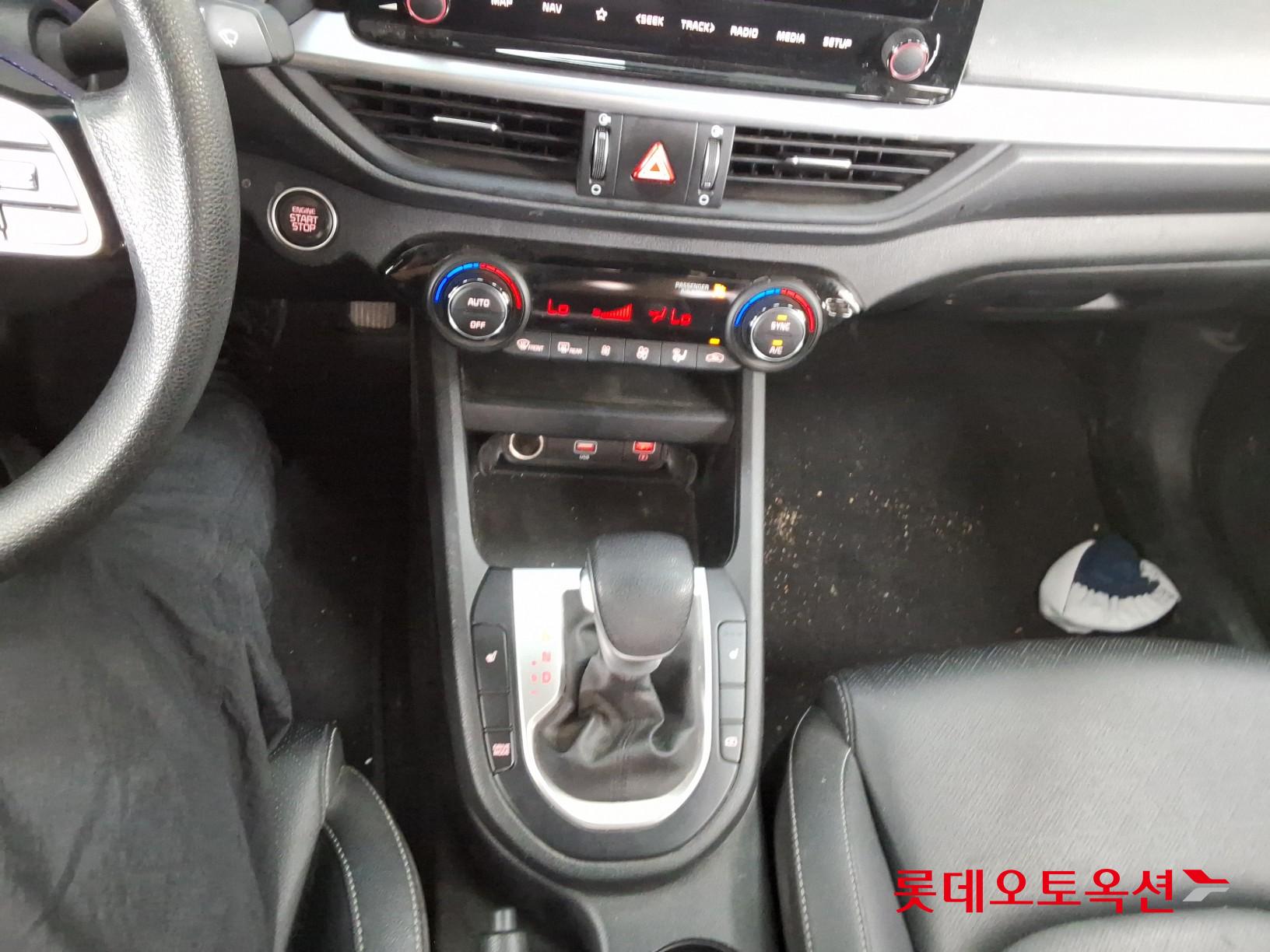 Kia K3 - 35