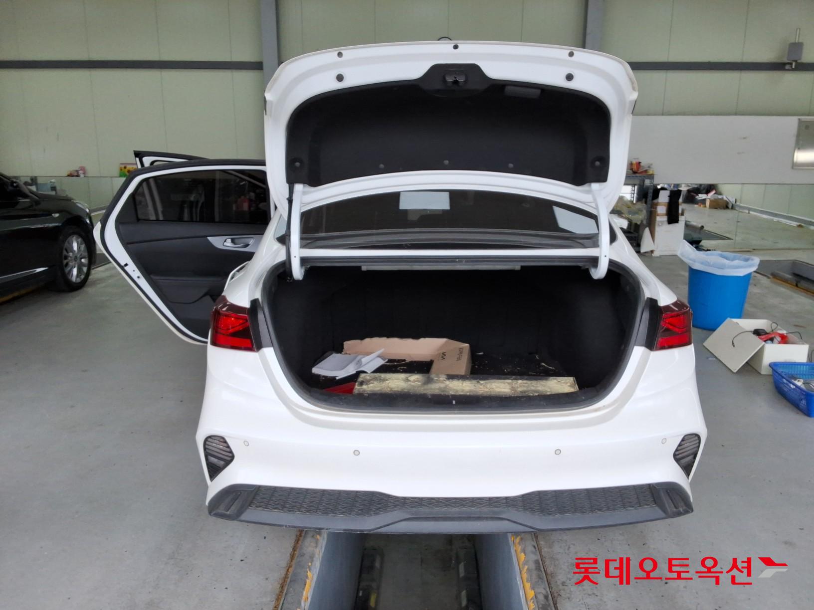 Kia K3 - 9