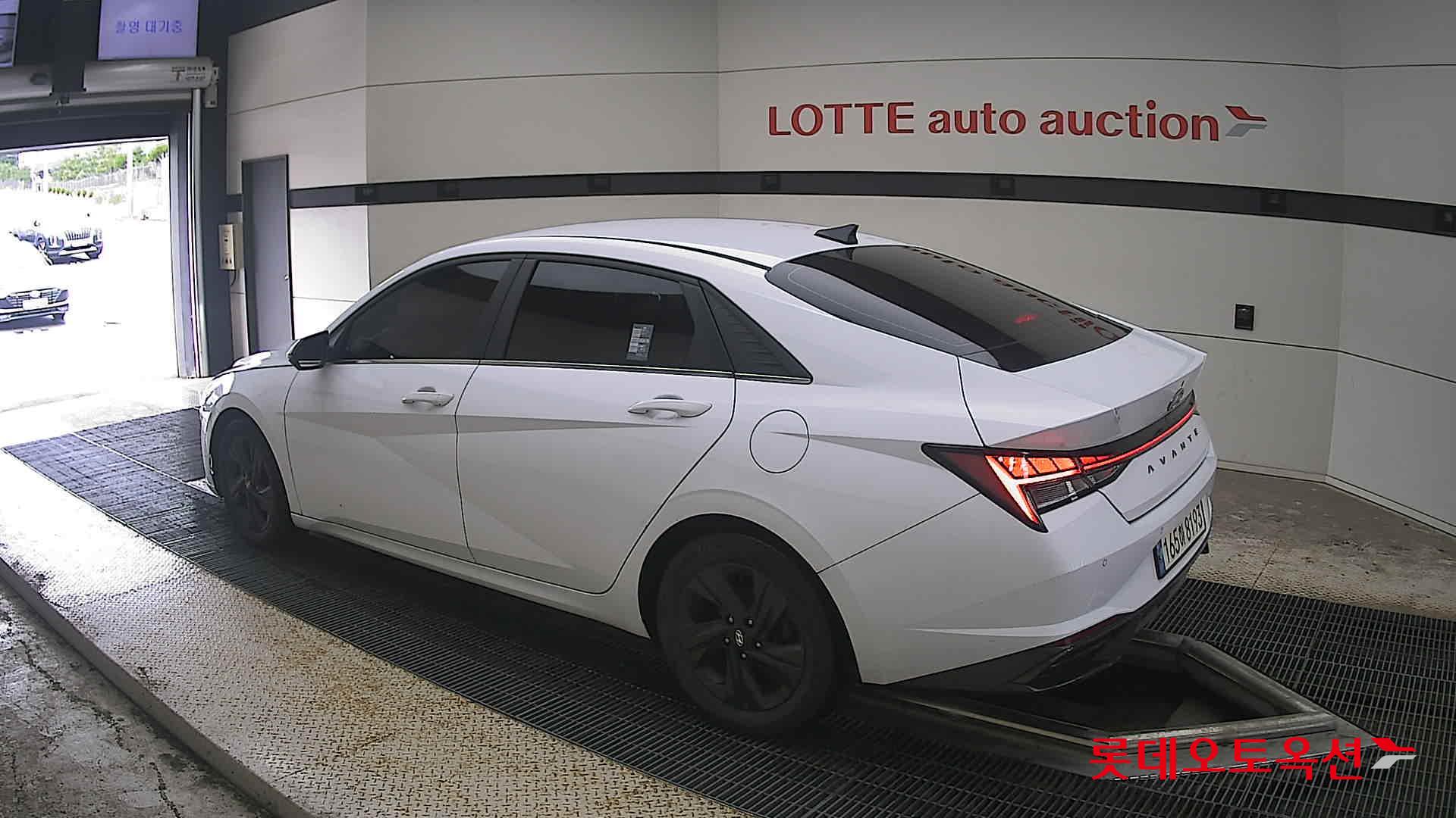 2022 - hyundai avante
