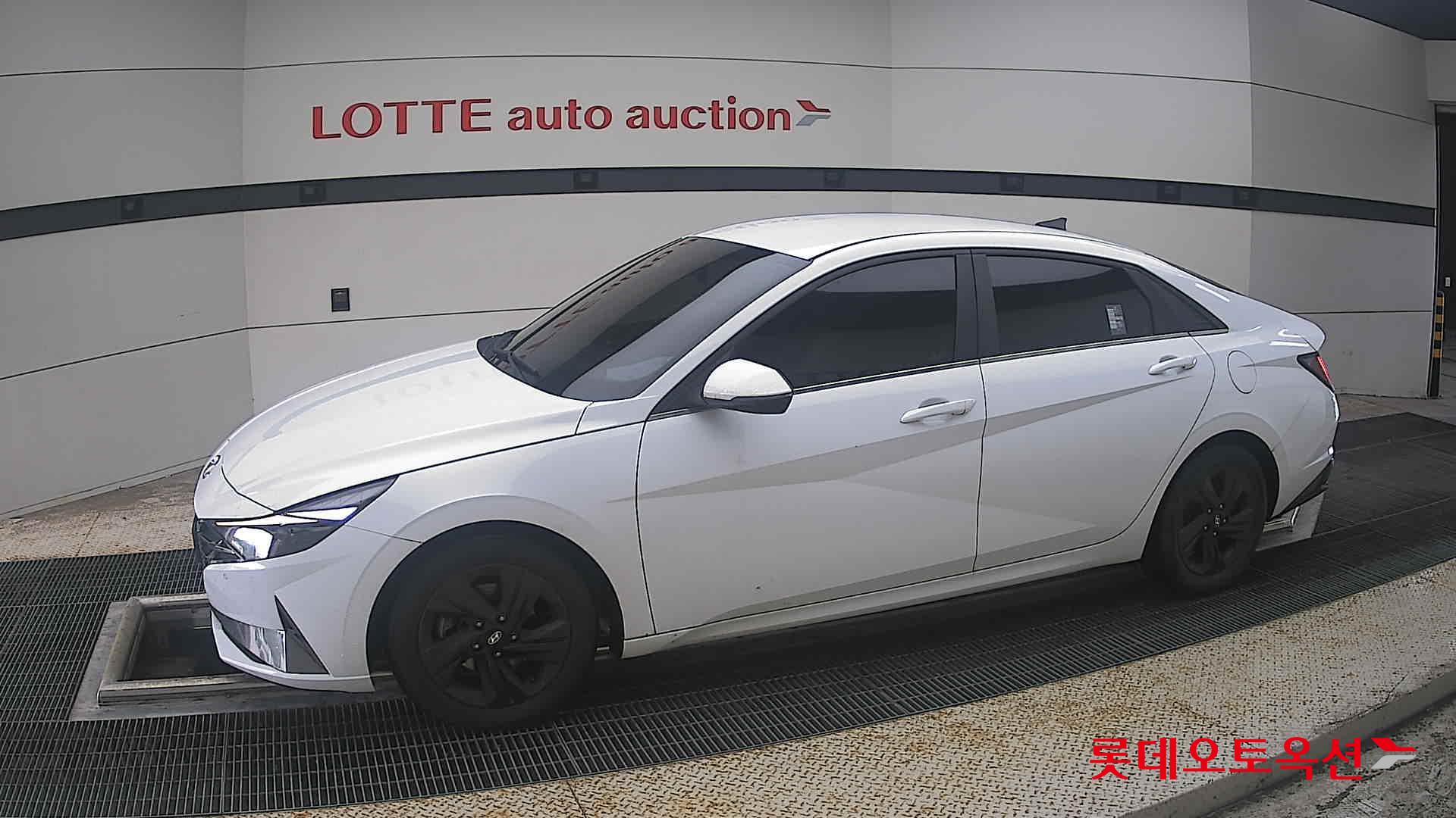 2022 - hyundai avante