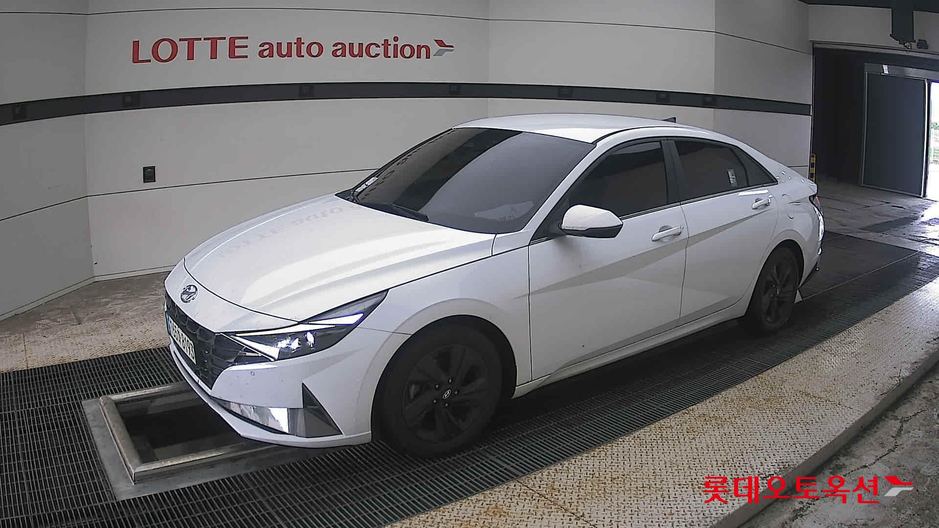 2022 - hyundai avante