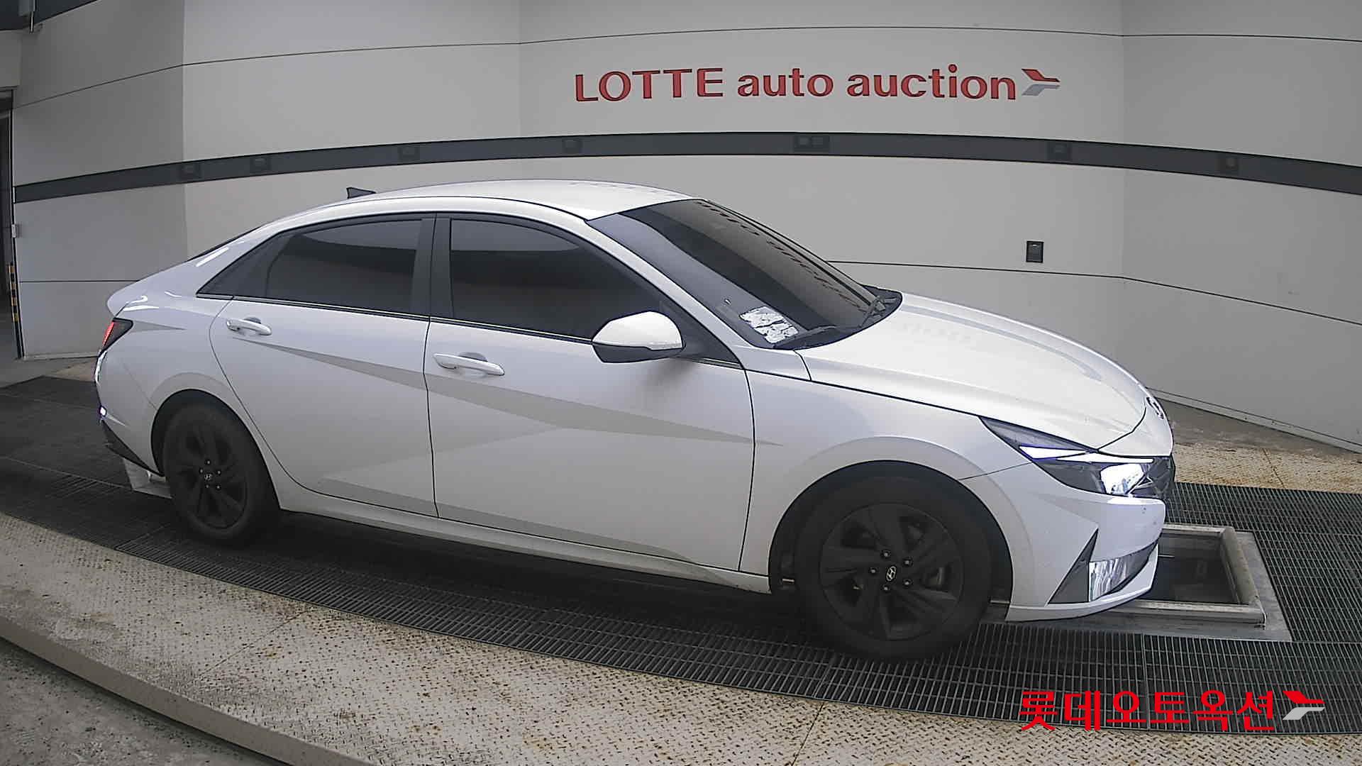 2022 - hyundai avante